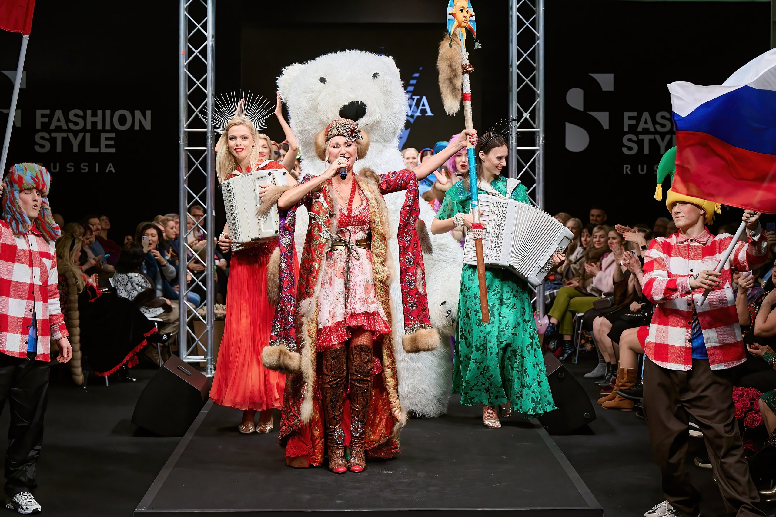 Вика Цыганова. Масленица. 2024. Дима Бабушкин. Фотограф. Подиум. Репортаж. Творчество. Дорого