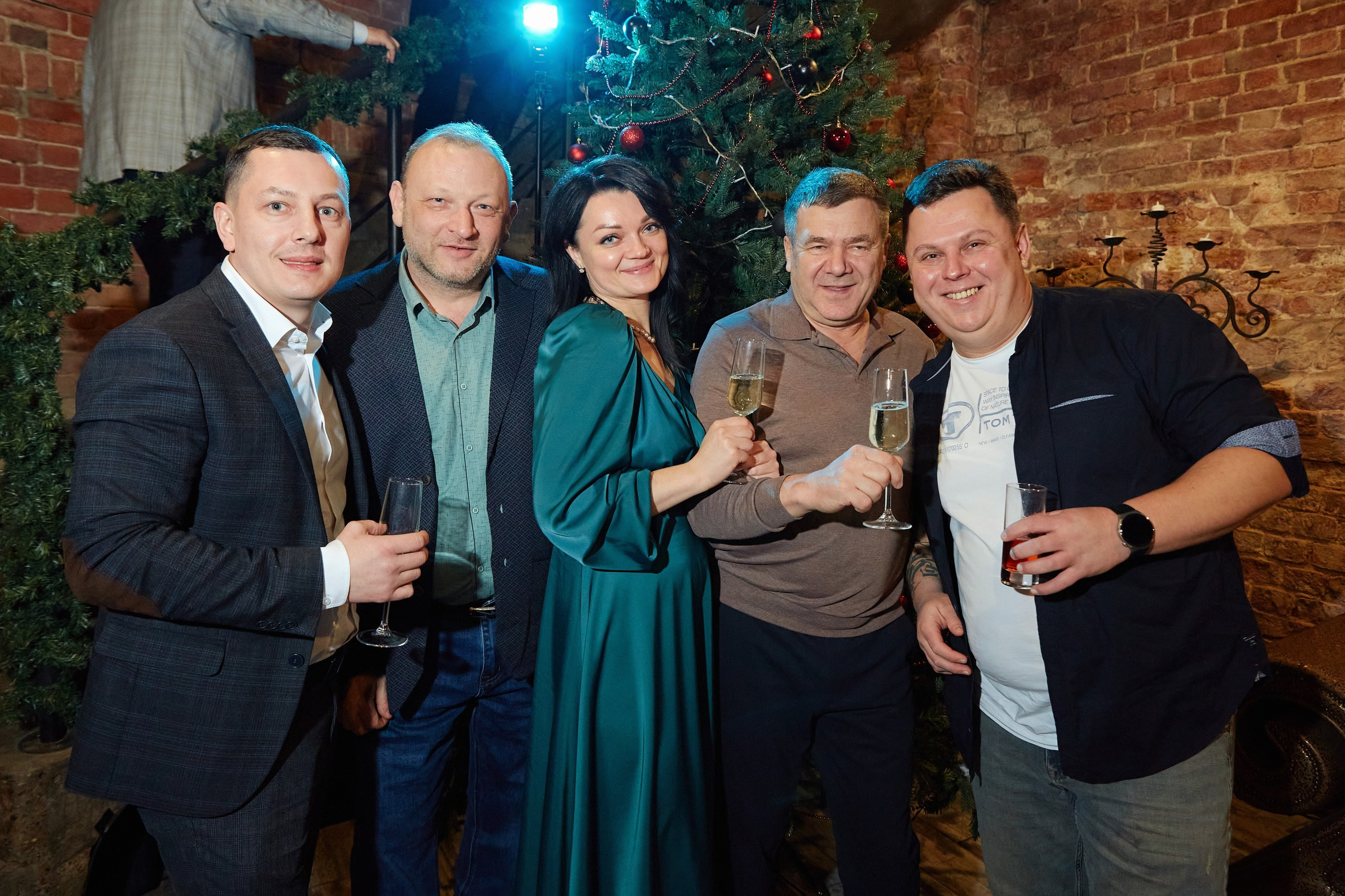 Компания Clarity / Пространство HIDE. Антон Артюшин, портретный фотограф. Москва