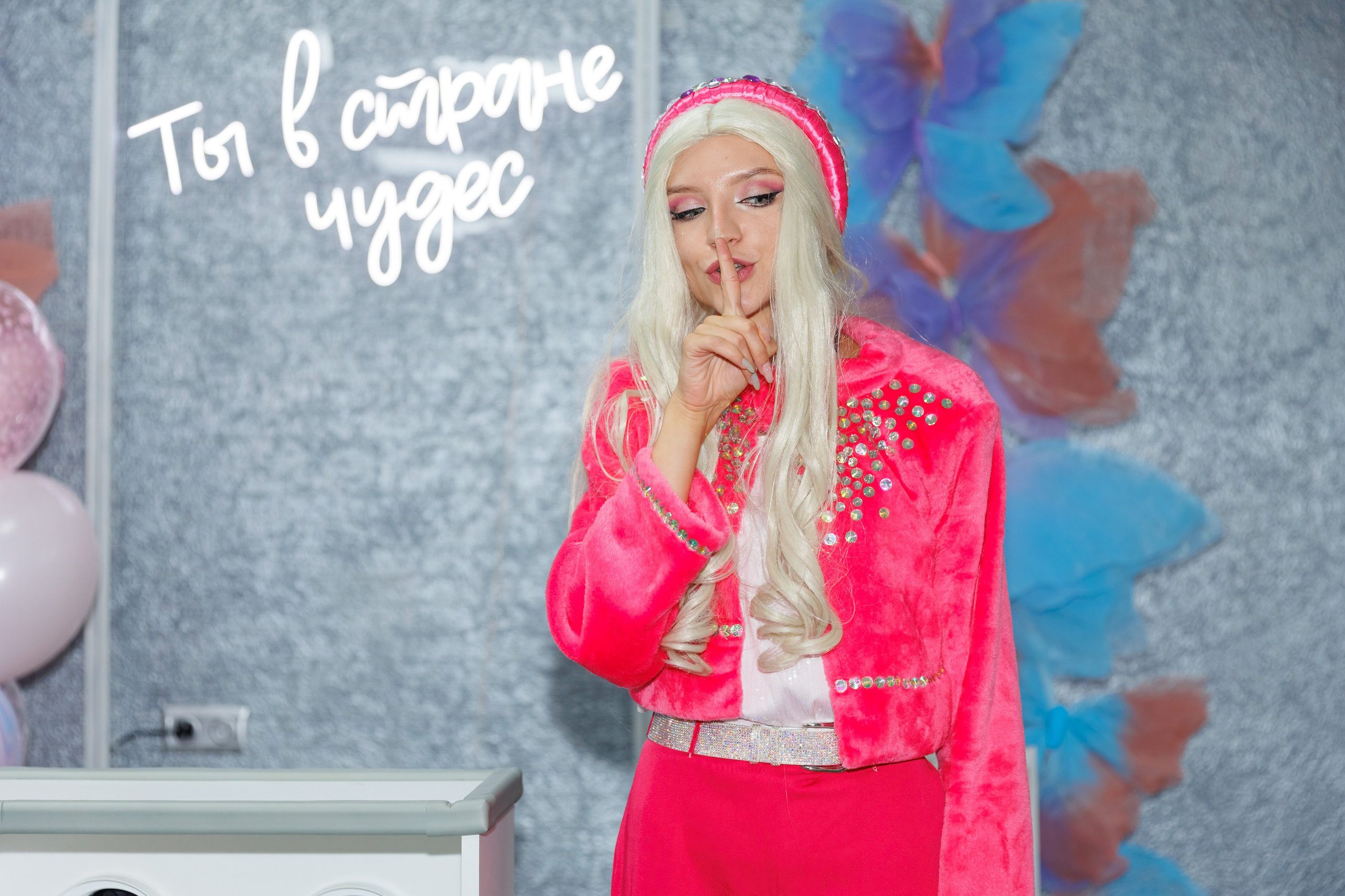 Детский лофт Алиса в стране чудес. Женский фотограф в Новосибирске Наталья Гресь