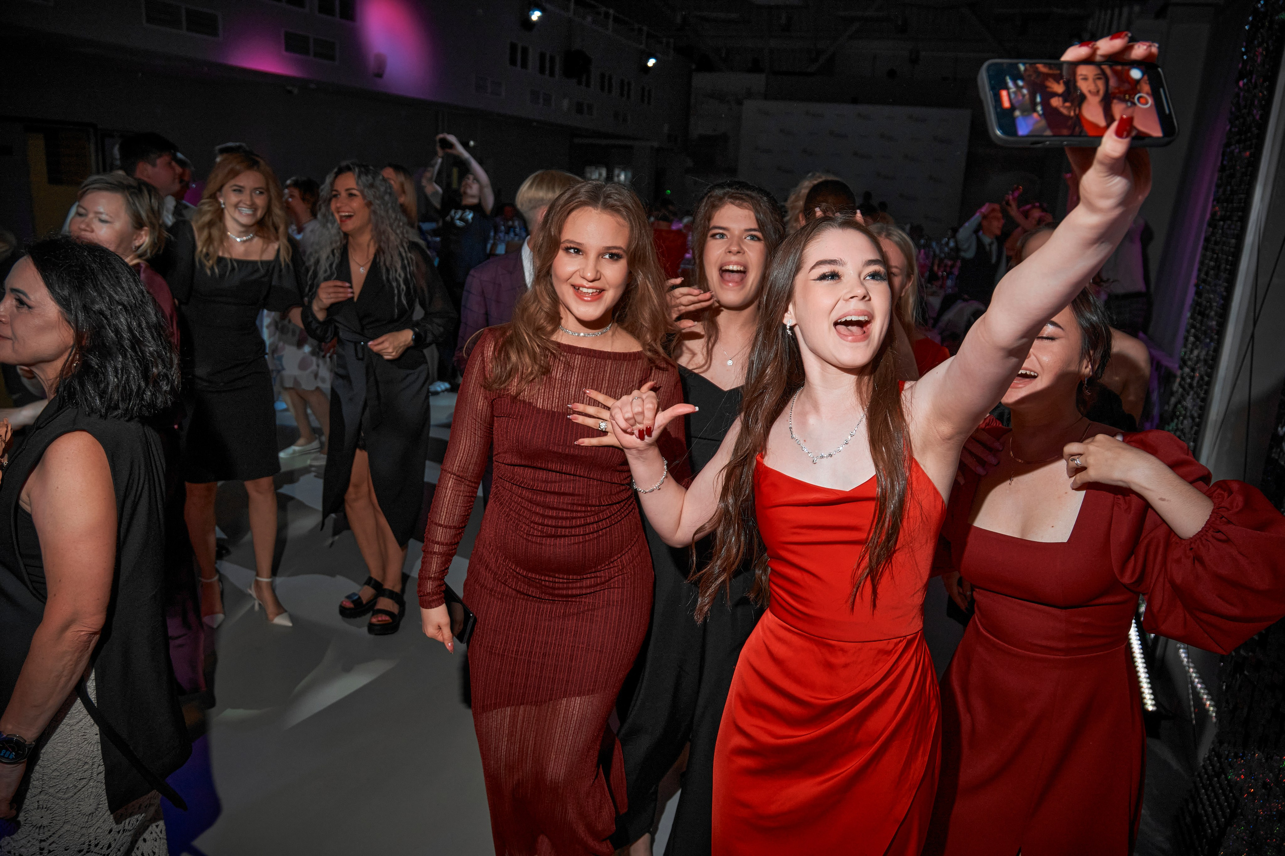 ВЫПУСКНЫЕ. Николай Большаков