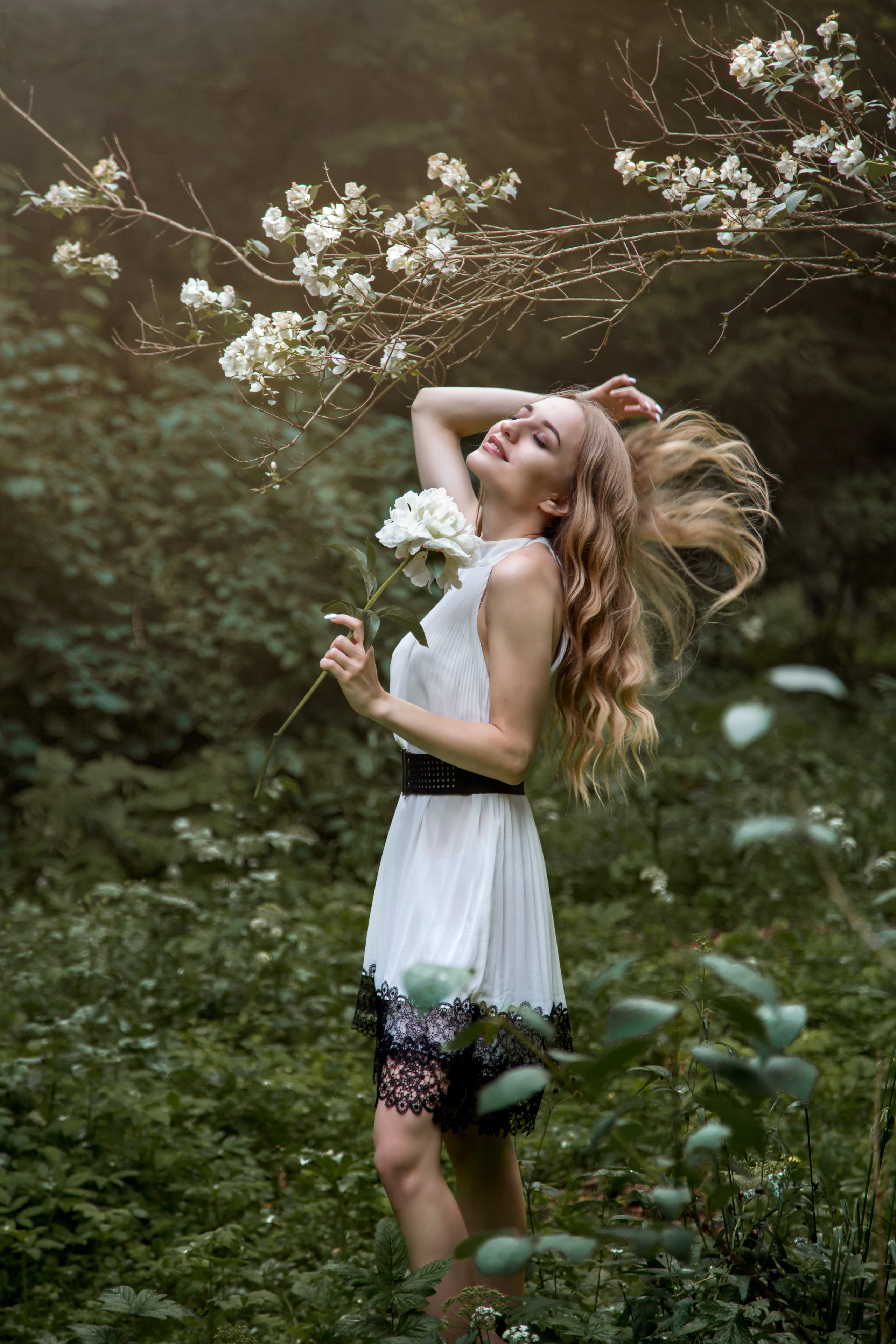 Фотосессии в цветении. Семейный и свадебный фотограф в Москве Татьяна Седлецкая