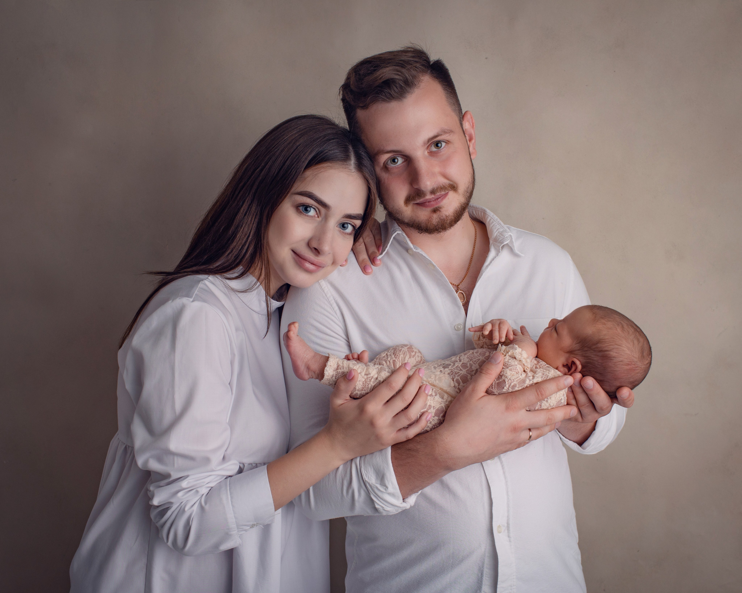 Newborn фотосессия (фотосессия новорожденных). Фотостудия для новорожденных и малышей в Твери — «На ручках»