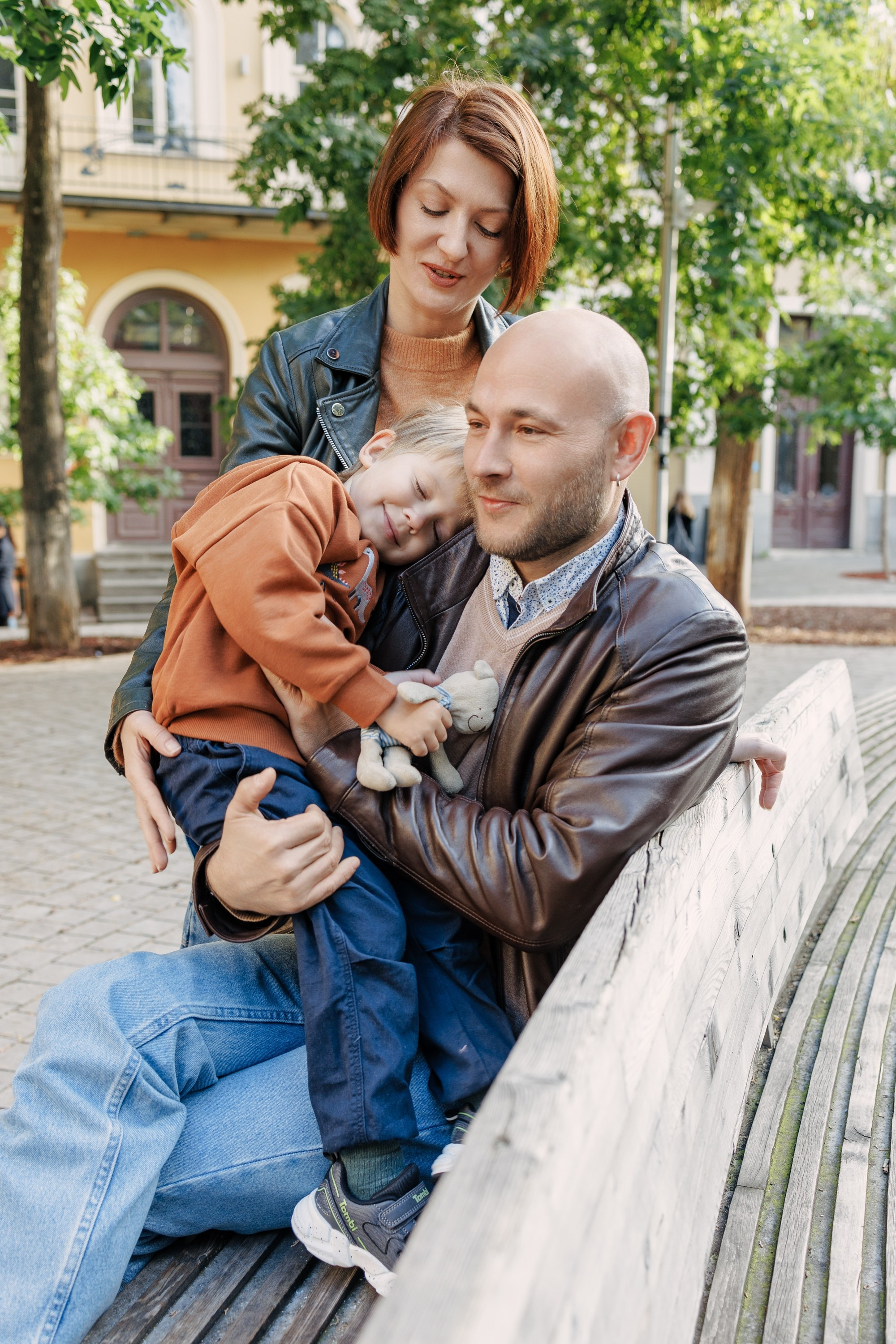 Family photoshoot in Tbilisi, Georgia. Fedor Lemeshko — Destination Wedding and Family Lifestyle photographer