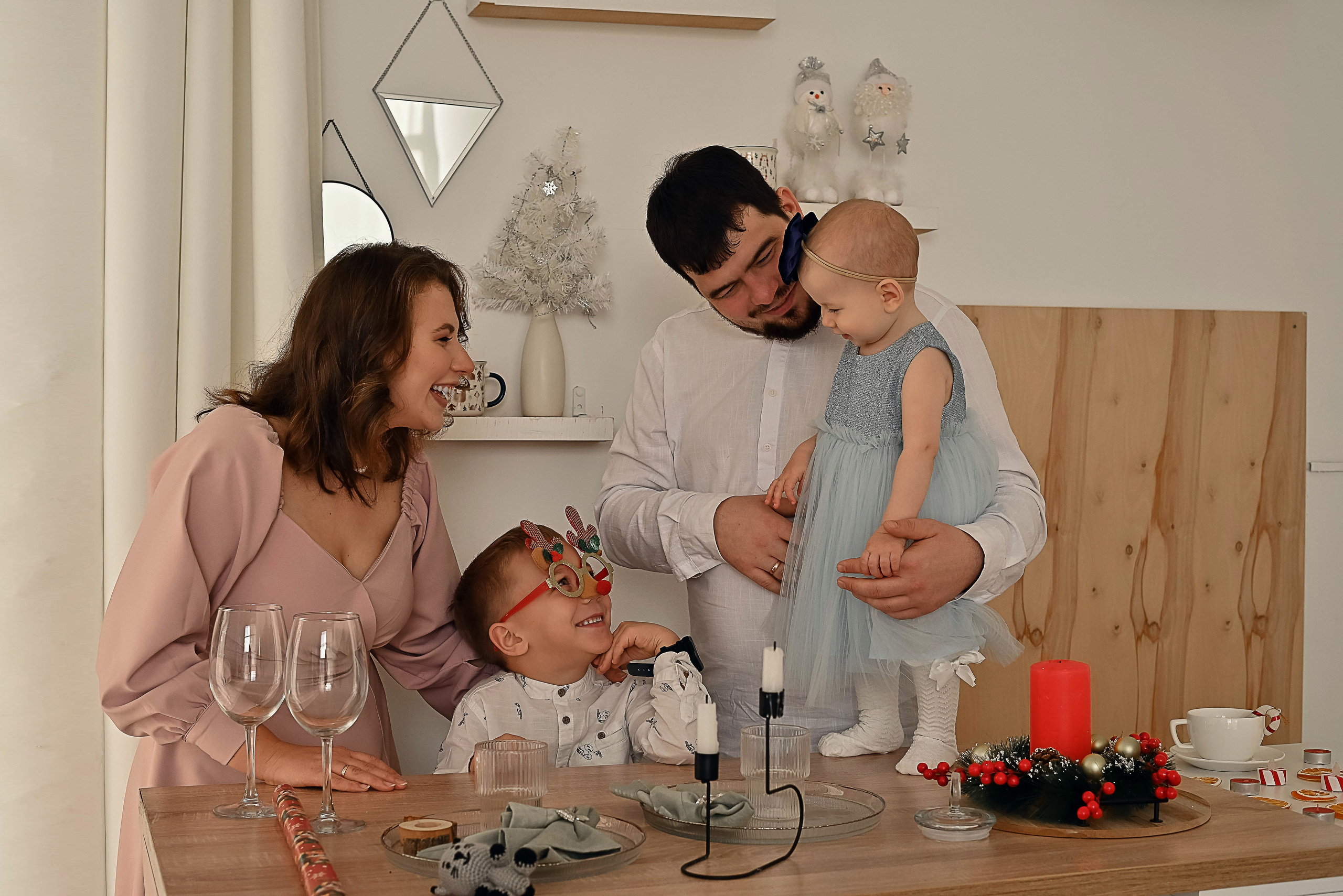 Екатерина, Алексей, Мишаня и Юлечка. Фотографы крещения/венчания  Красноярск Татьяна и Вячеслав Переваловы