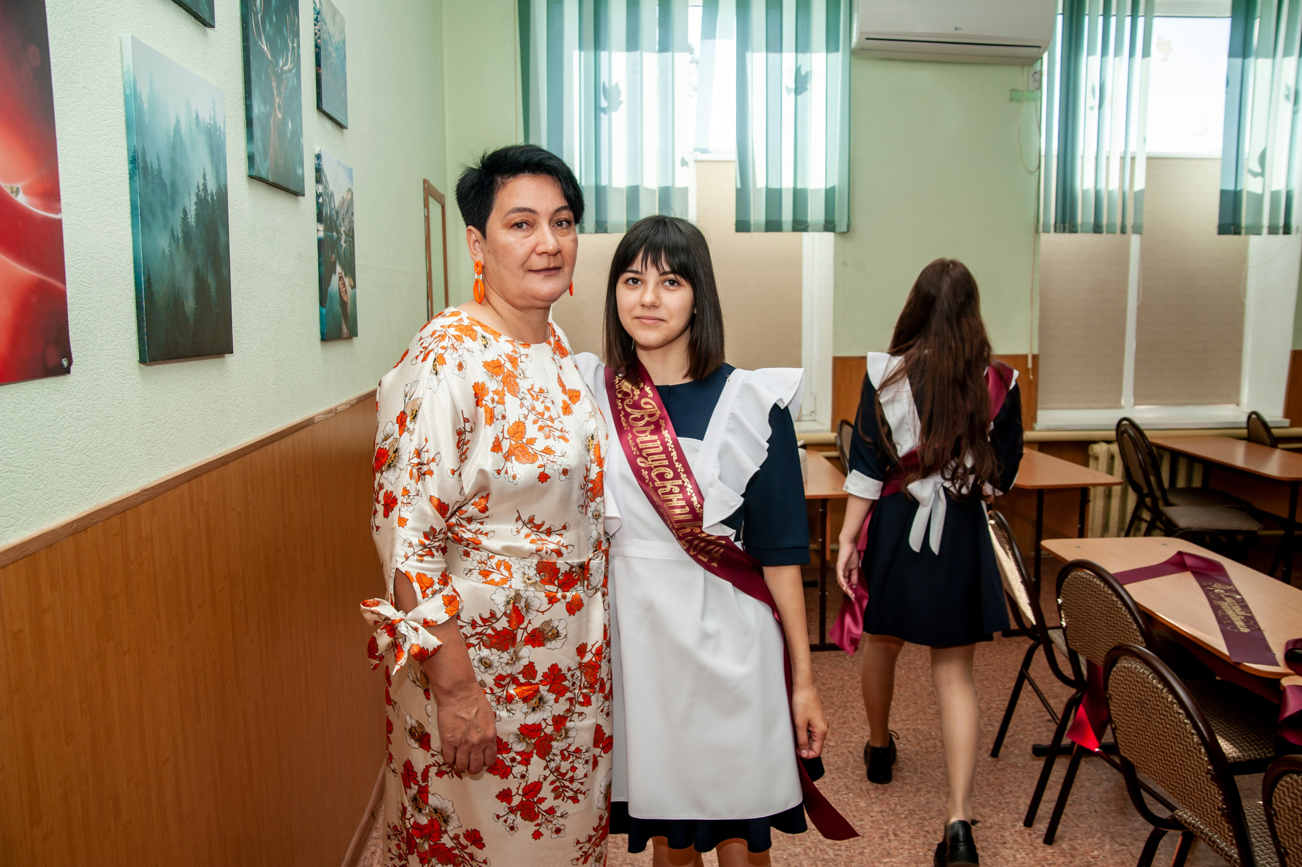 Последний Звонок МАОУ СОШ № 17 им. Эдуарда Есаяна — Архипо-Осиповка. Свадебный и семейный фотограф Денис Лукьянов в Краснодаре, Краснодарском крае и Республике Крым