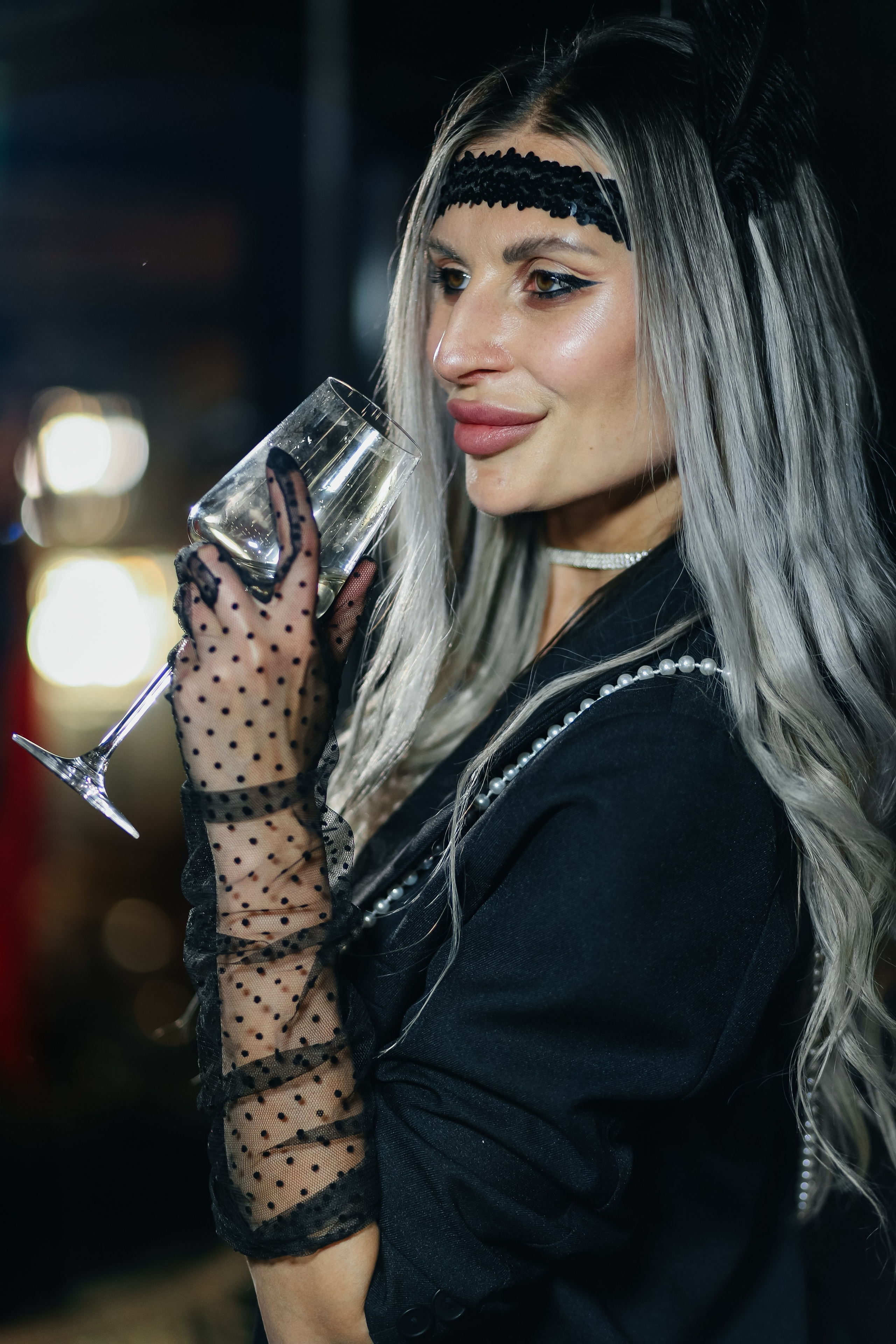 25.Диана и гости