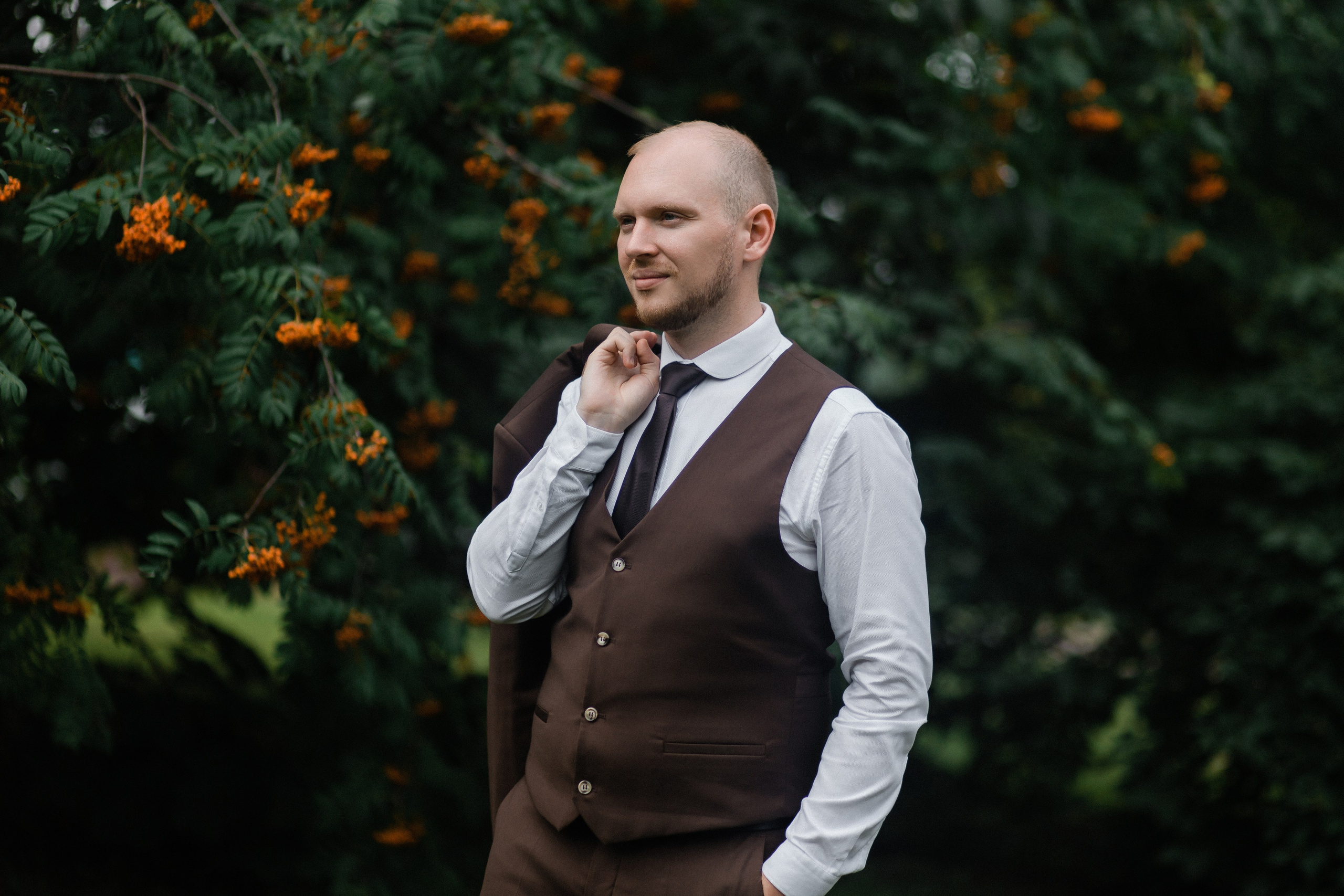 Свадебная фотосессия Сергея и Елены. Наш свадебный день. Видеосъемка и фотосъемка свадеб. Фотограф и оператор на свадьбу. Видеосъемка подкастов, собственная видео-фотостудии. Предметная фотосъемка