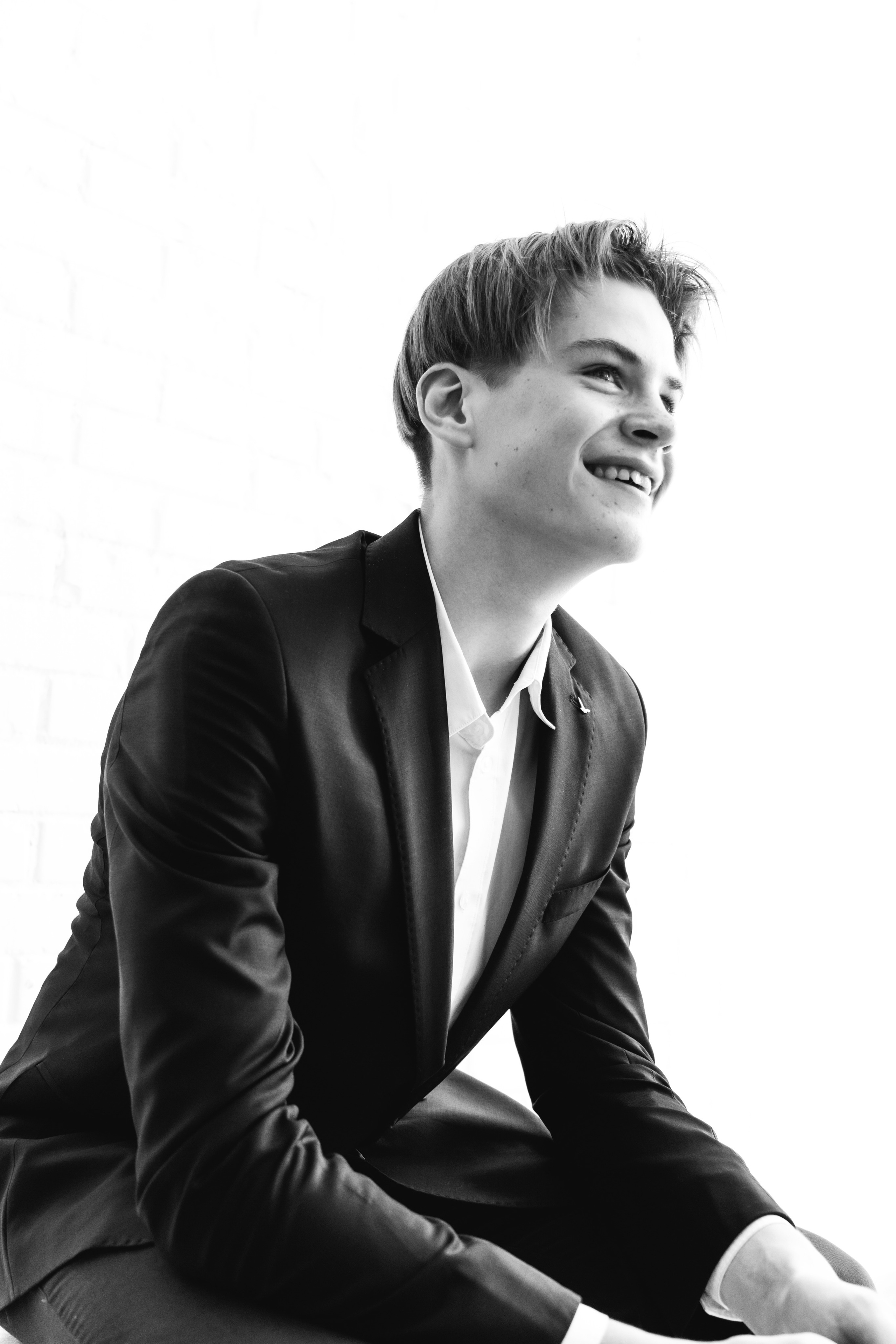 Школьный фотограф Москва | Съемка выпускных и школьных альбомов. Профессиональный фотограф в Москве Кабардин Тихон