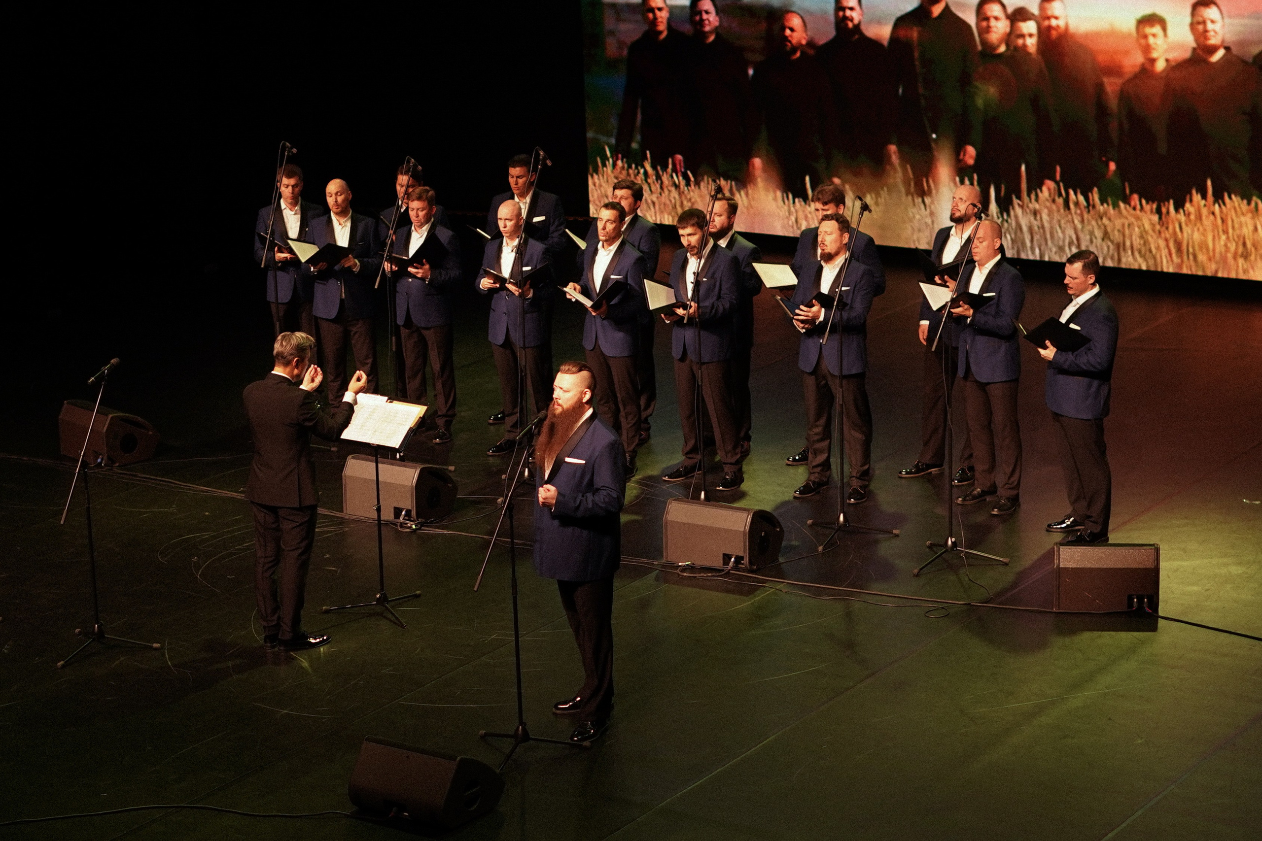 Хор Сретенского Монастыря. Концертный и репортажный фотограф Ханты-Мансийск Воинская Татьяна