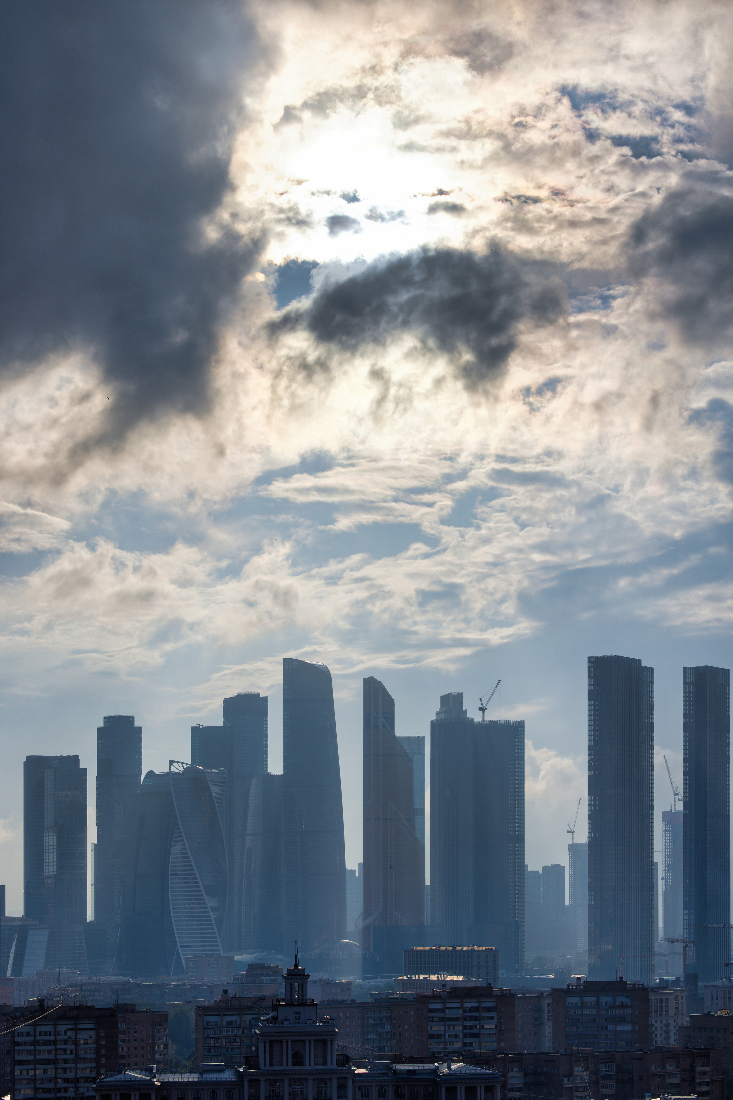 Вид на Москва Сити из Гостиницы Азимут на смоленке. Фотограф — видеограф в Москве Дмитрий Менделеев