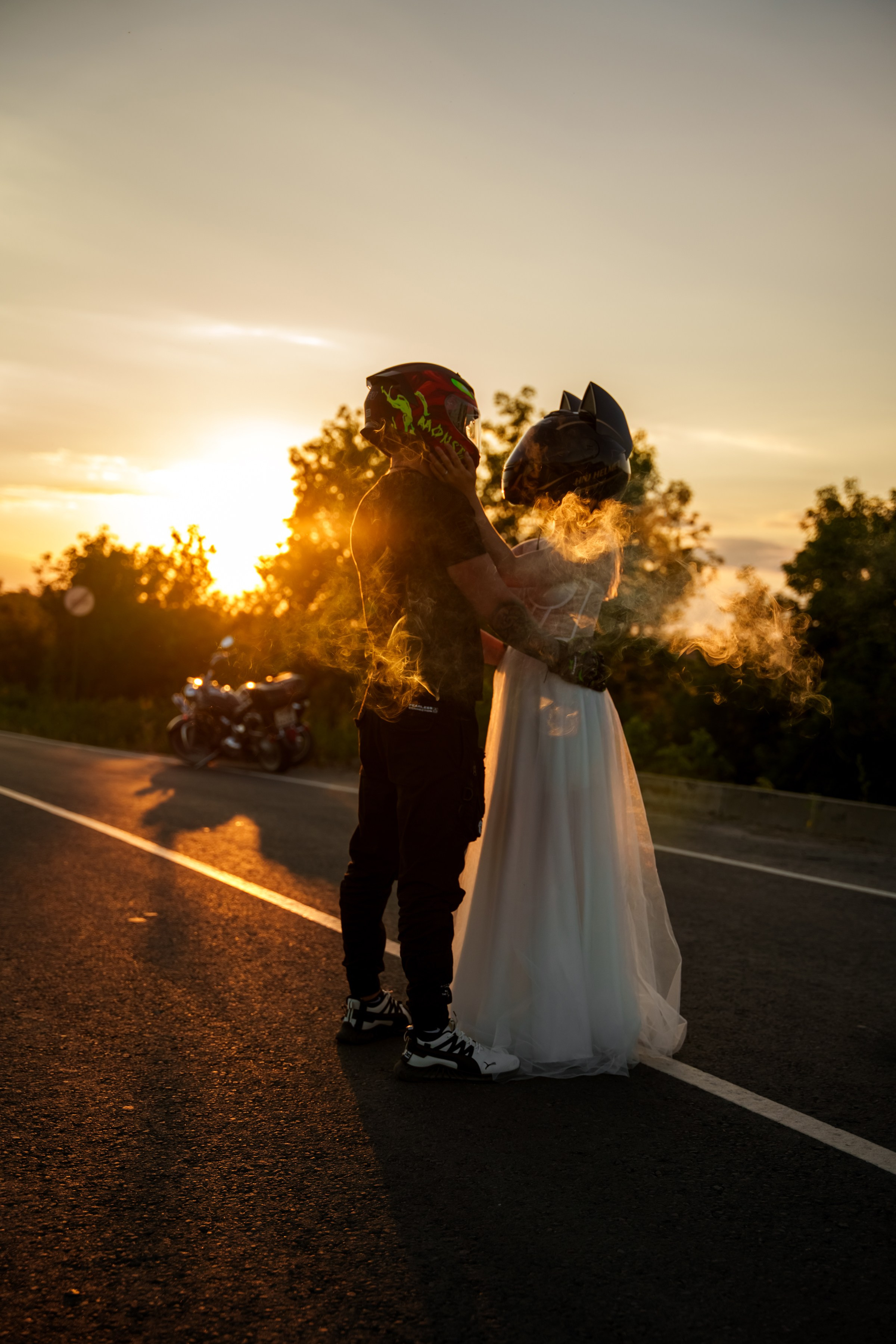 Свадебная мото фотосессия на закате саратов фотограф плаксина ольга. Ольга Плаксина фотограф в Саратове
