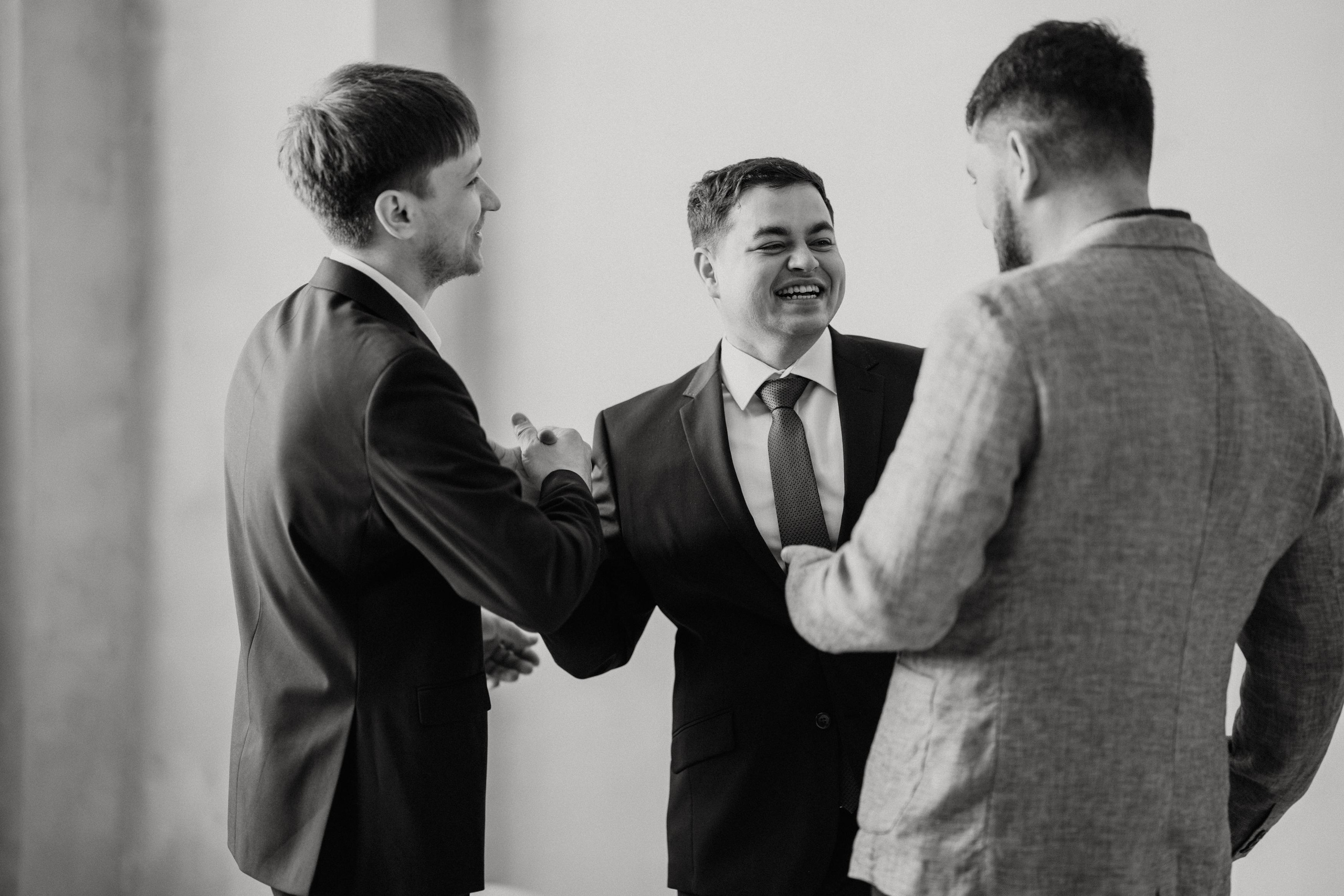 ФОТОСТУДИЯ МОНОХРОМ, ФОТОСТУДИЯ ОБСКУРА, ЖК АРИСТОКРАТ, СОВЕТСКИЙ ЗАГС, РЕСТОРАН БАШКИРИЯ, ВЕДУЩИЙ АЗАТ ГАЙСИН