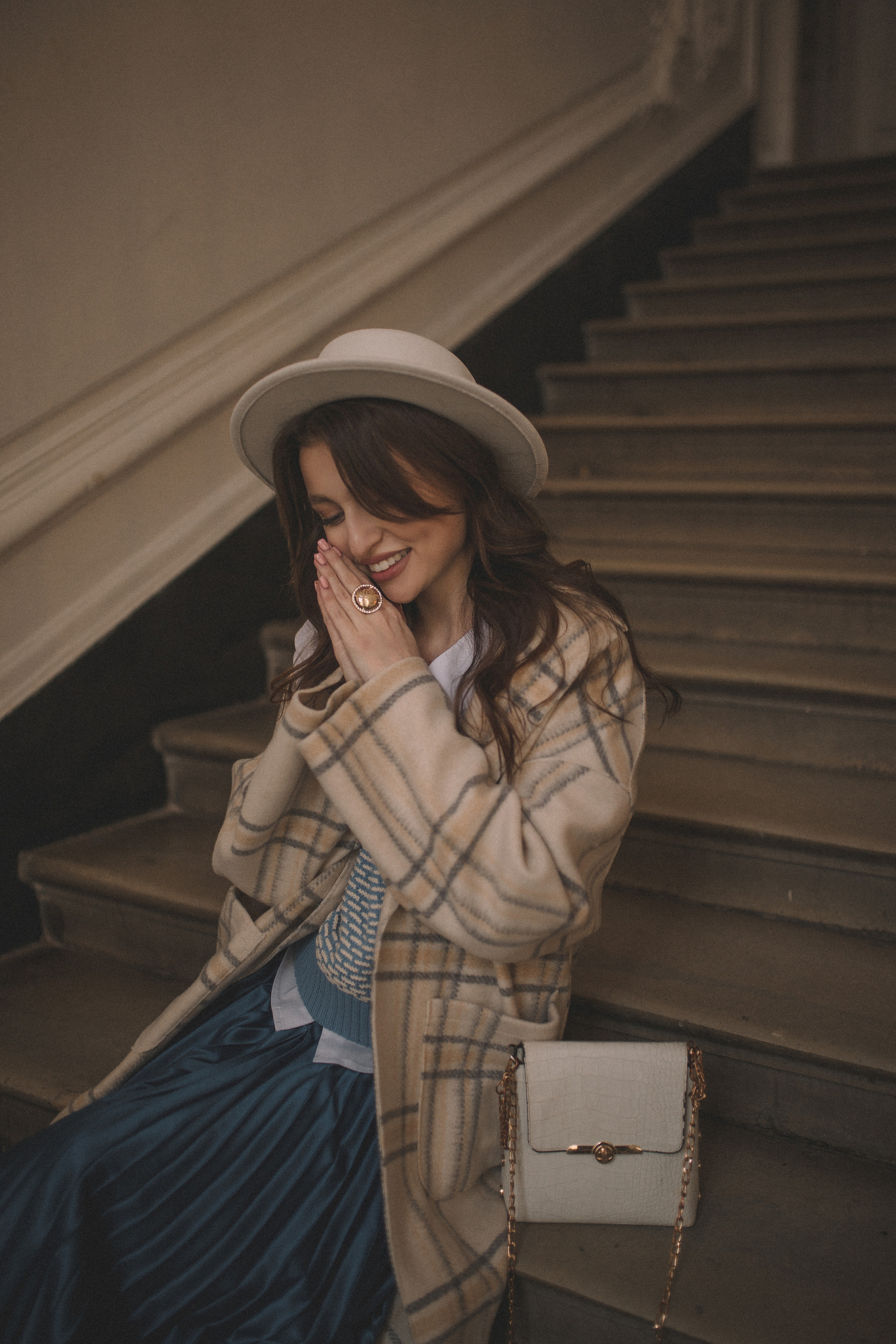 Фотосессия в парадной. Фотограф Екатерина Амбрушкевич