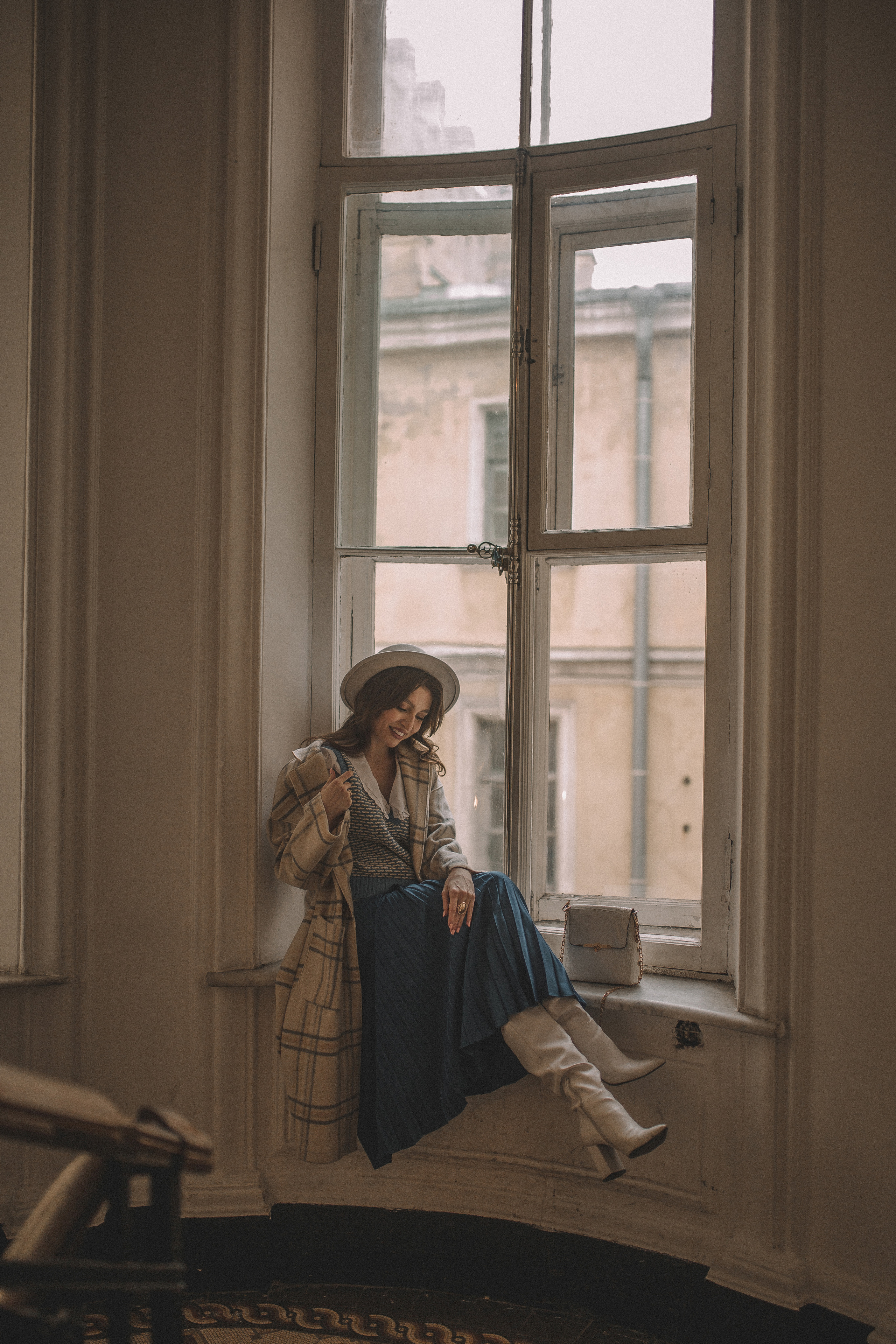Фотосессия в парадной. Фотограф Екатерина Амбрушкевич