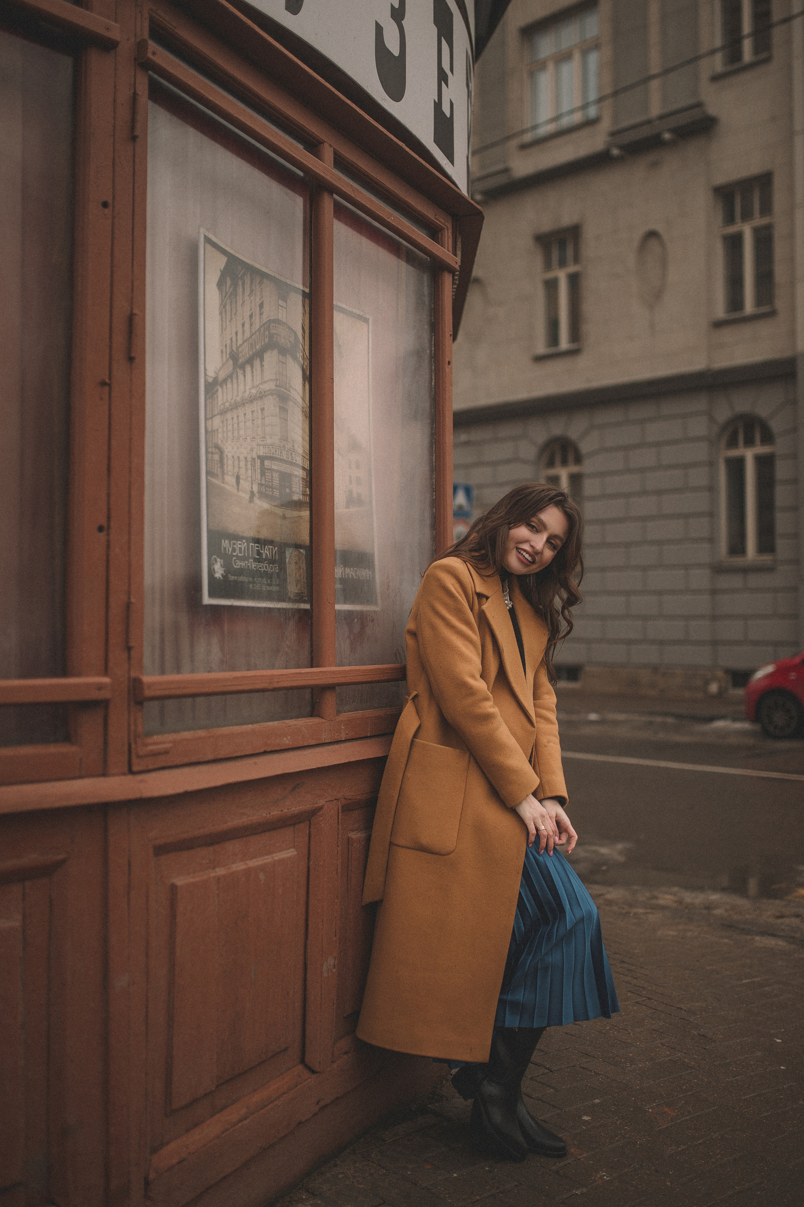 Фотосессия в парадной. Фотограф Екатерина Амбрушкевич