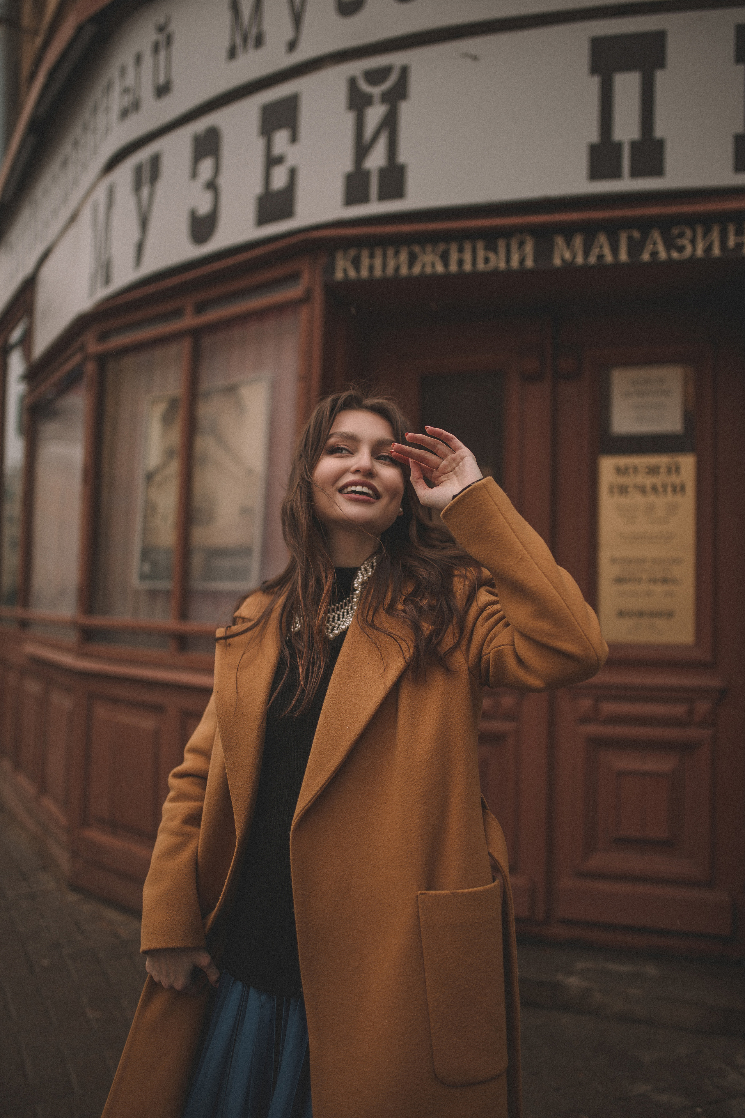 Фотосессия в парадной. Фотограф Екатерина Амбрушкевич