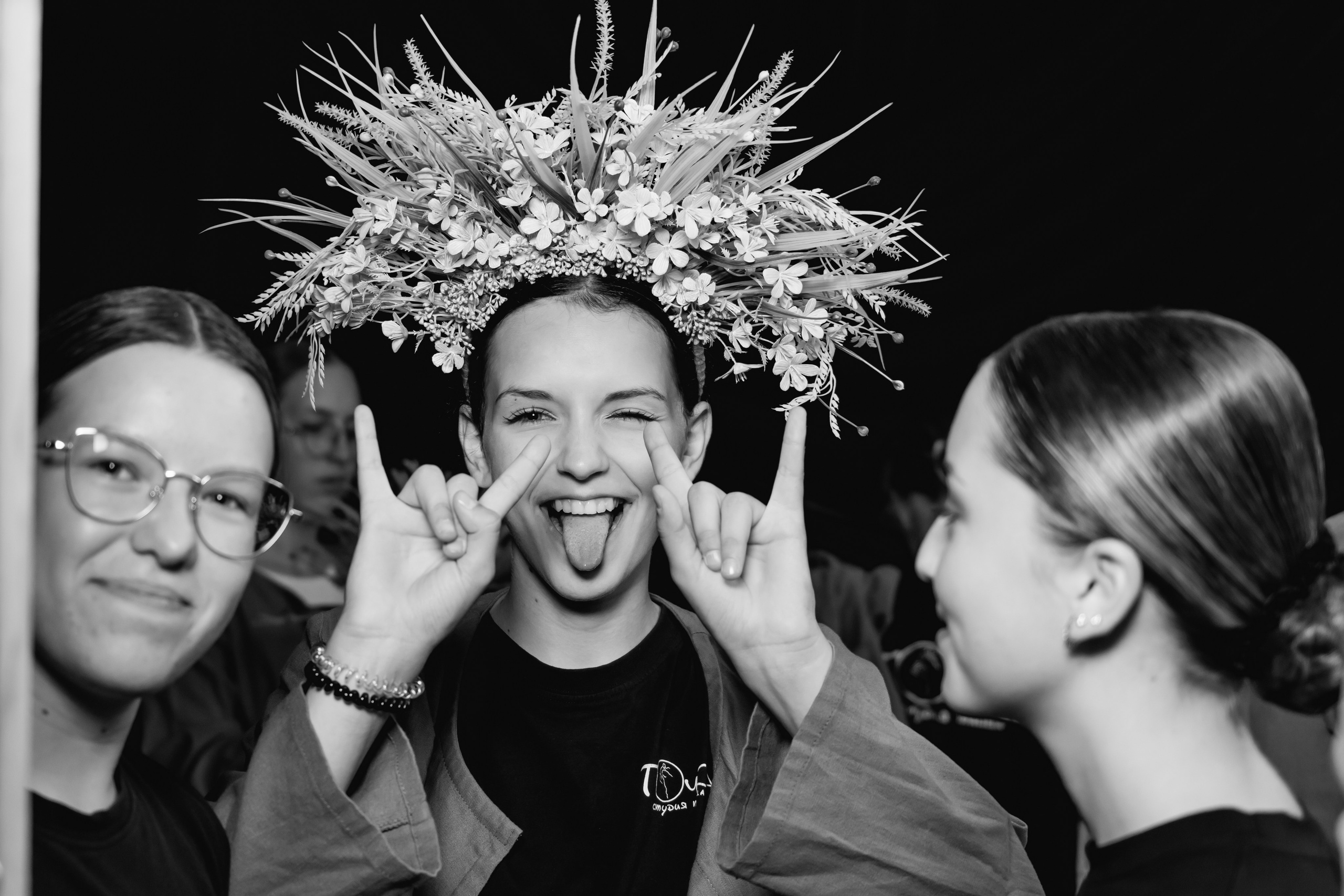 Backstage. Занимаюсь профессиональной фотографией и живу рядом с Байкалом. Работаю в разных жанрах