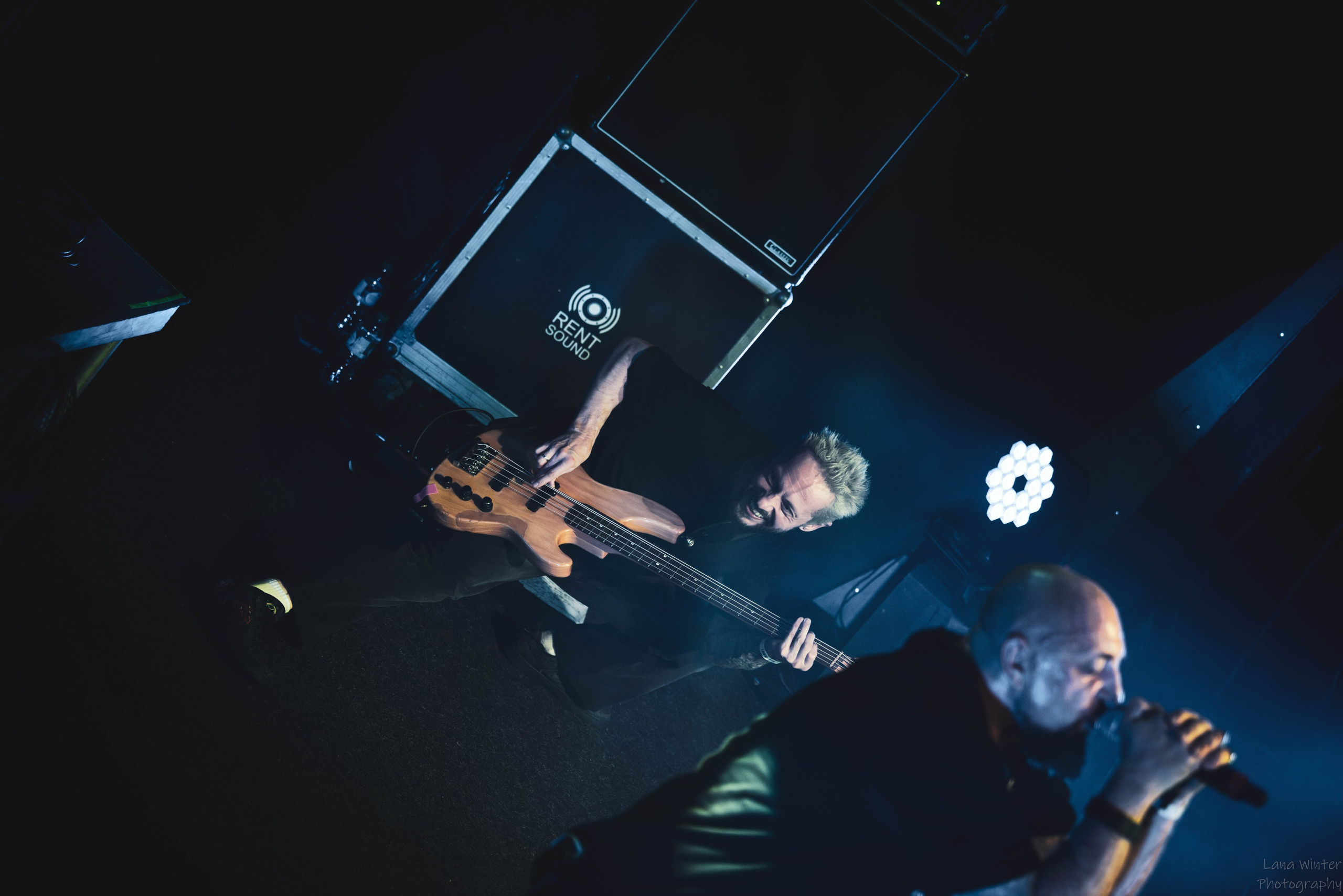 7000$ (29 июня 2025 года, Москва, клуб Урбан). Фотограф Светлана Блинова, Москва и Московская область