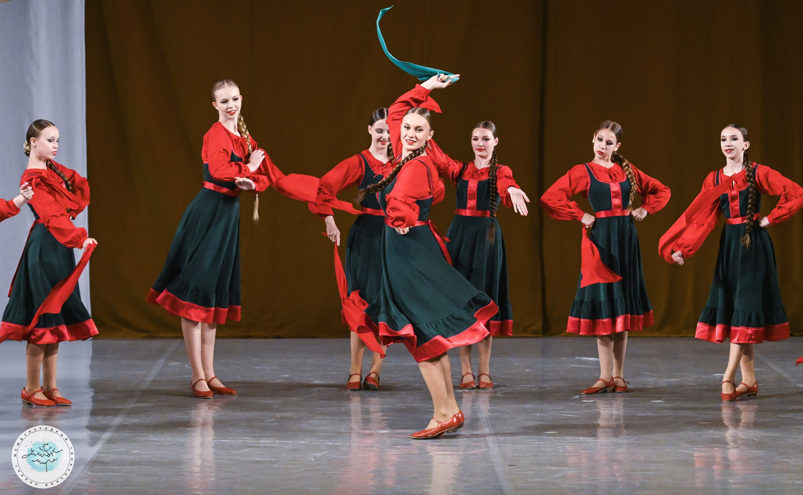 08.07.2025 «Улыбки Мира» Финал Международного творческого проекта г. Санкт-Петербург. Медиастудия Фото Концепт