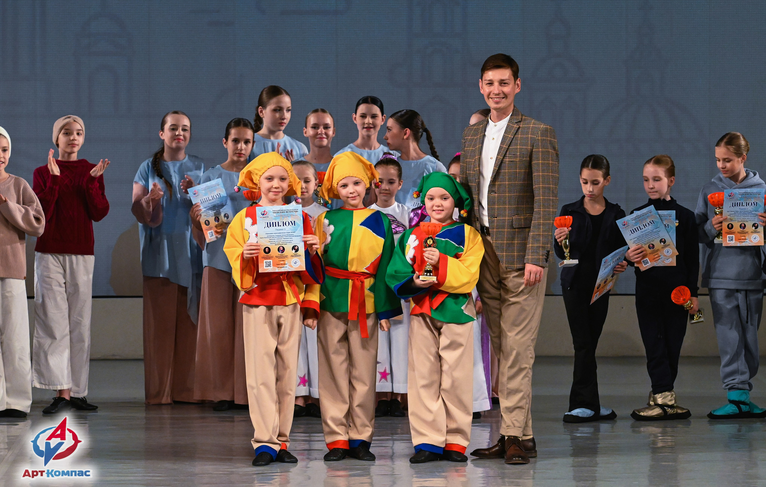 05.10.2025 Всероссийский фестиваль талантов «НЕВСКИЕ ВСТРЕЧИ» г. Санкт-Петербург. Медиастудия Фото Концепт