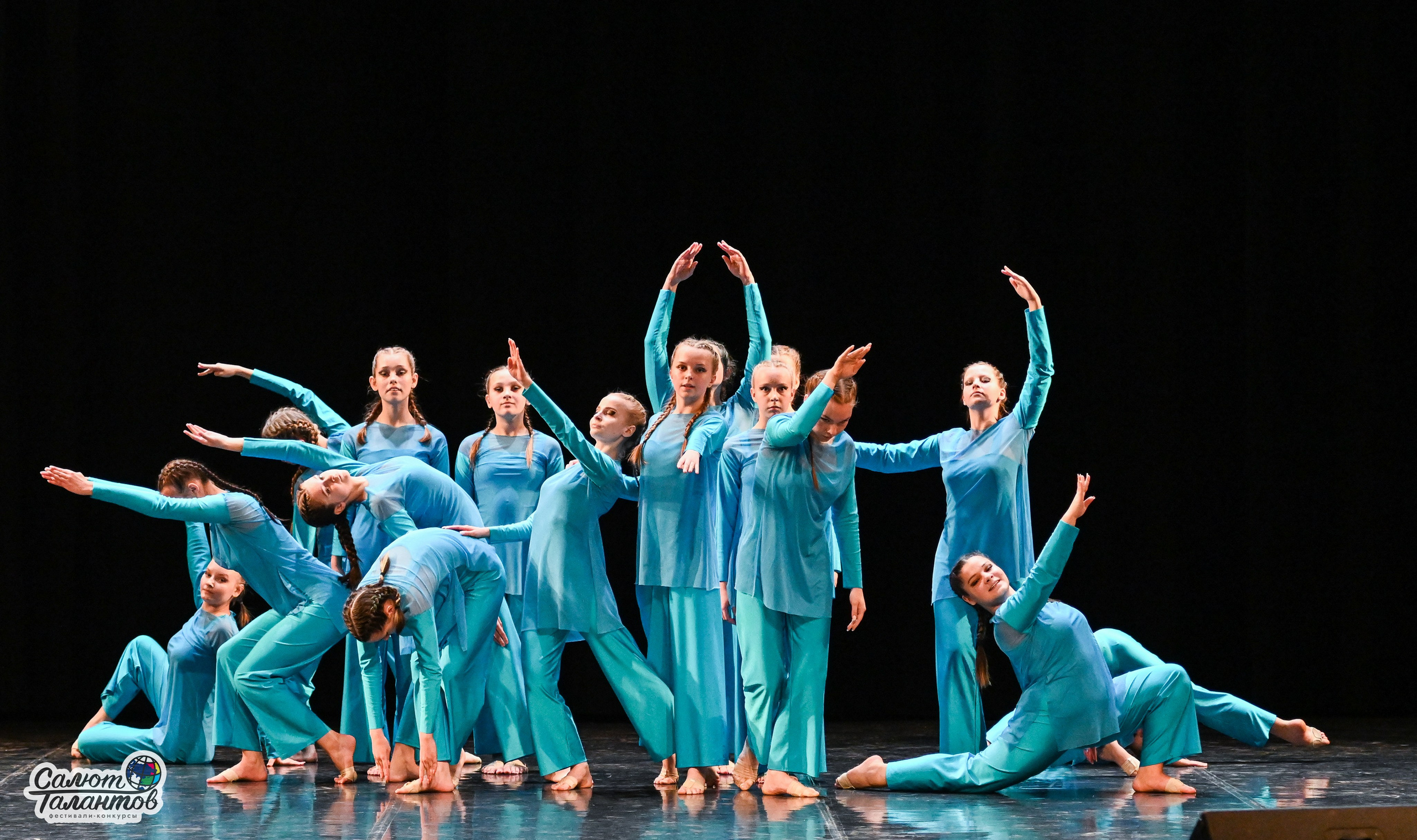 31.10.2024 6-й Международный Творческий Фестиваль-Конкурс «СЕРДЦЕ УРАЛА» г. Екб. Медиастудия Фото Концепт