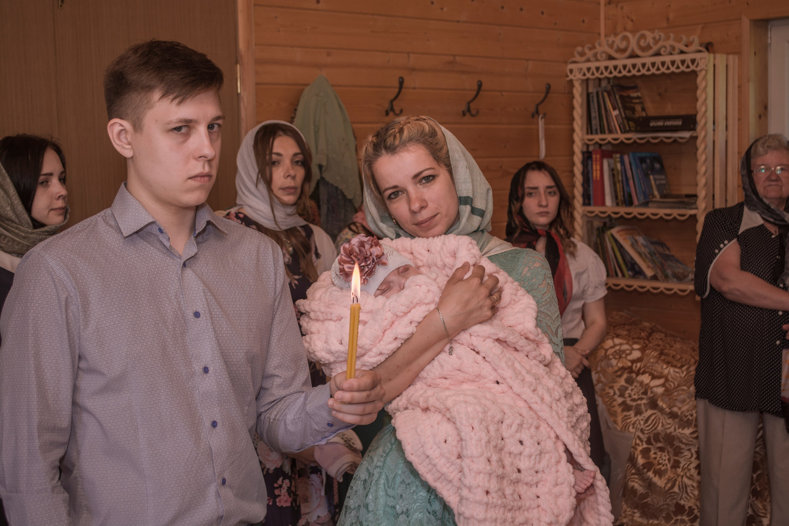 Крещение Василисы в храме Николая Чудотворца в д. Старый погост. Фотограф Евгений Егоров