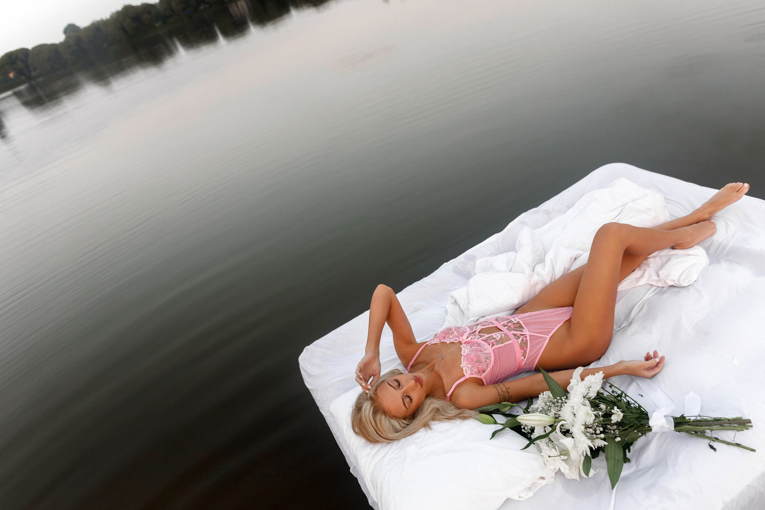 Фотосессия в воде. Женский фотограф Москва, Лобня