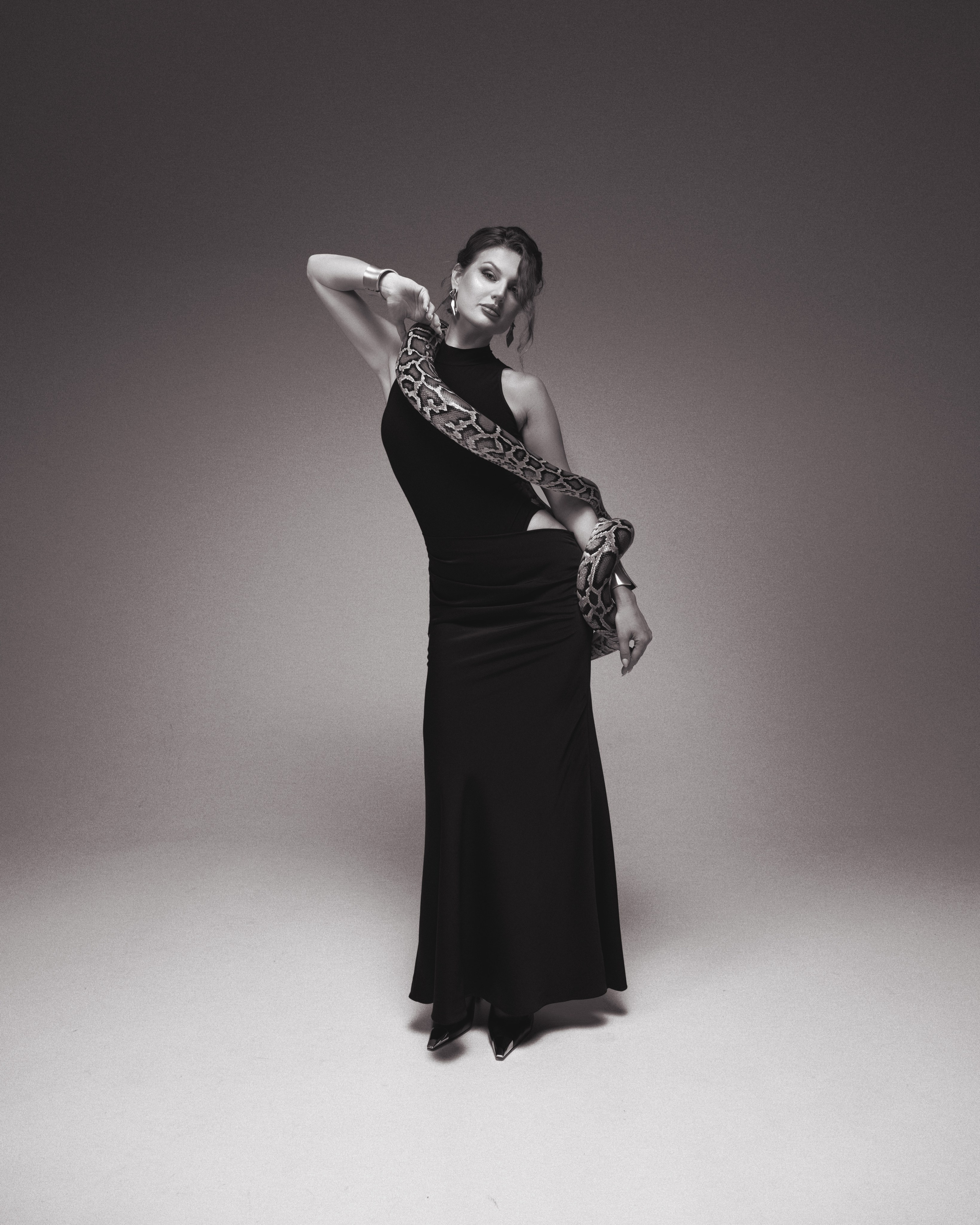 Со змеей. Фотограф и контент-maker Диля Голубникова | Москва