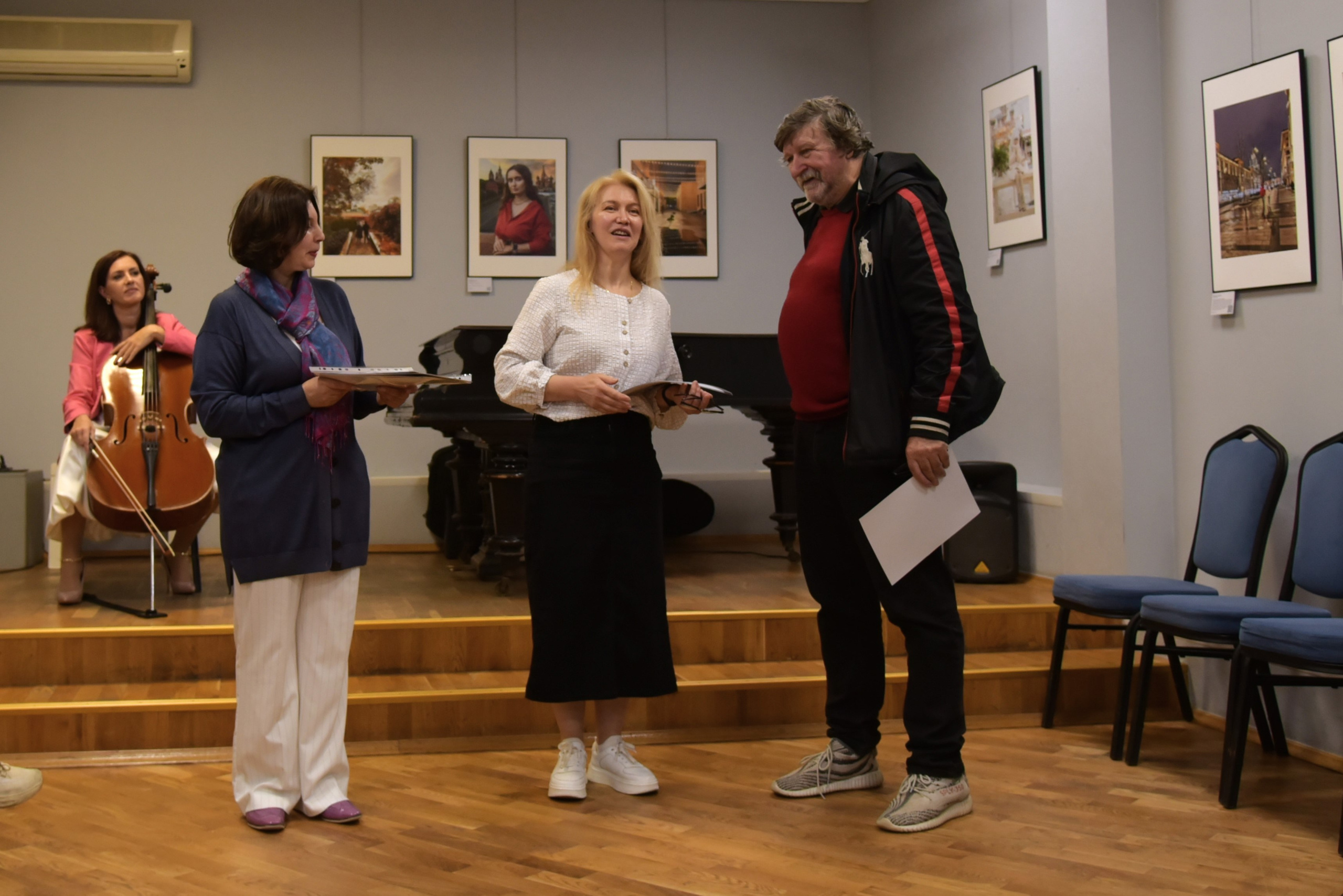 МОСКОВСКИЙ КАЛЕЙДОСКОП. Reportage, architectural, fine art photographer Lena Melnikova in Moscow