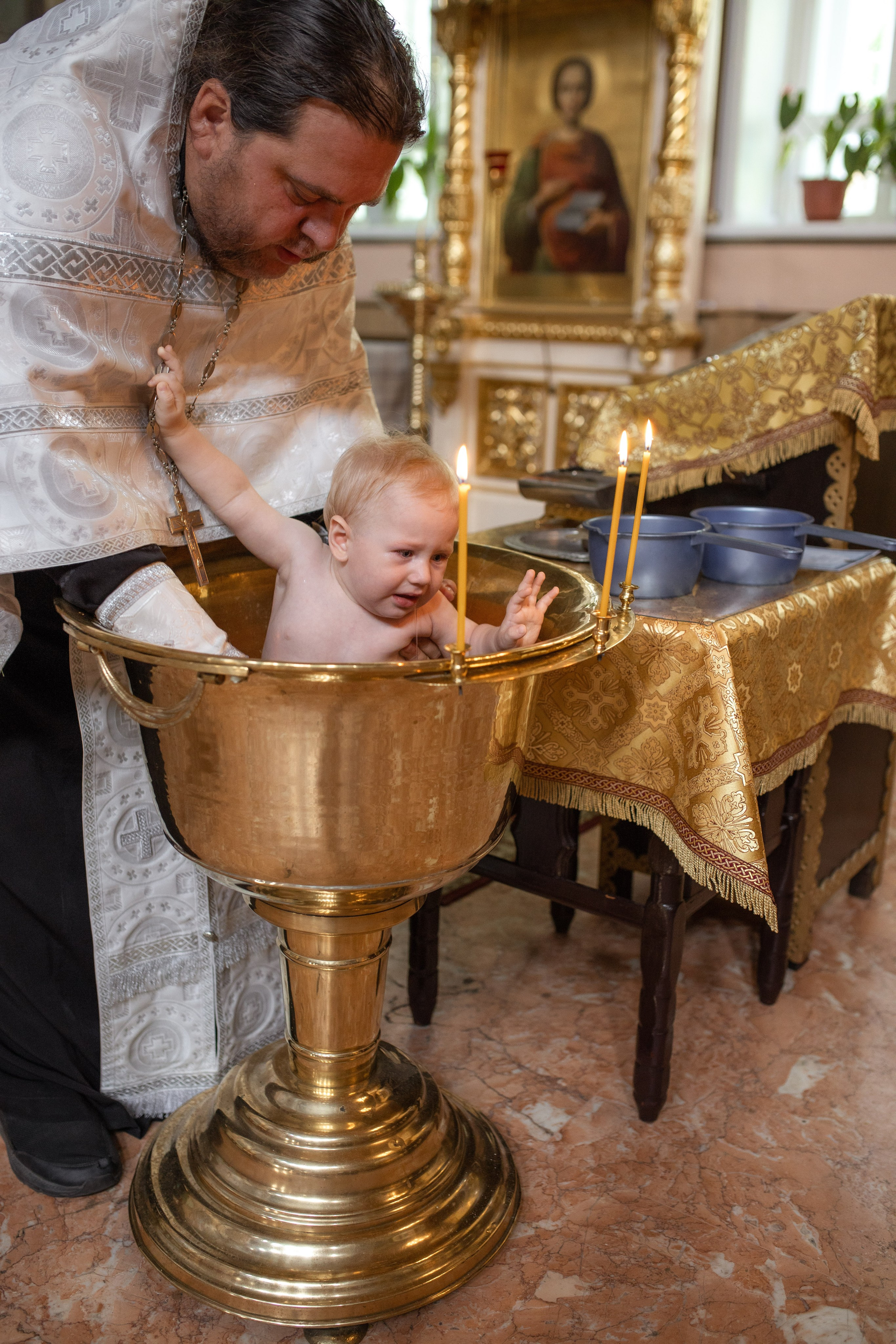 Таинство крещения в Железнодорожном. Фотограф в Железнодорожном и Балашихе