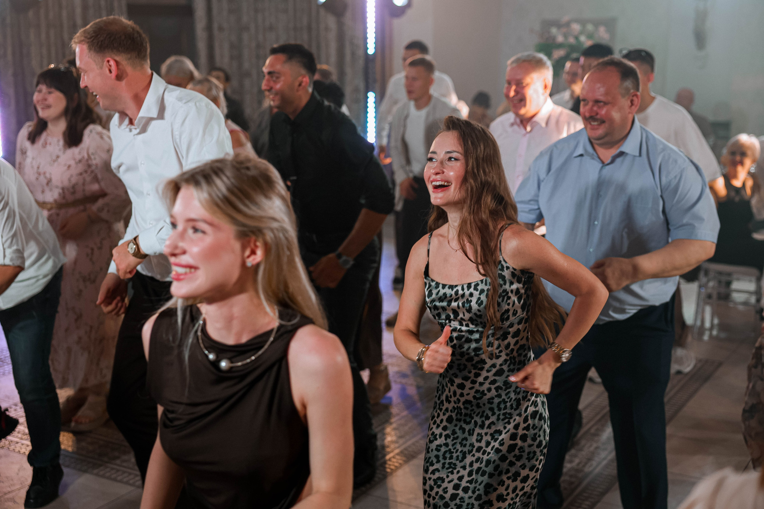 Lamborgini. Свадебный и Школьный фотограф Улан-Удэ Бурятия Джулия Топоева Выпускные альбомы Фотограф на мероприятие