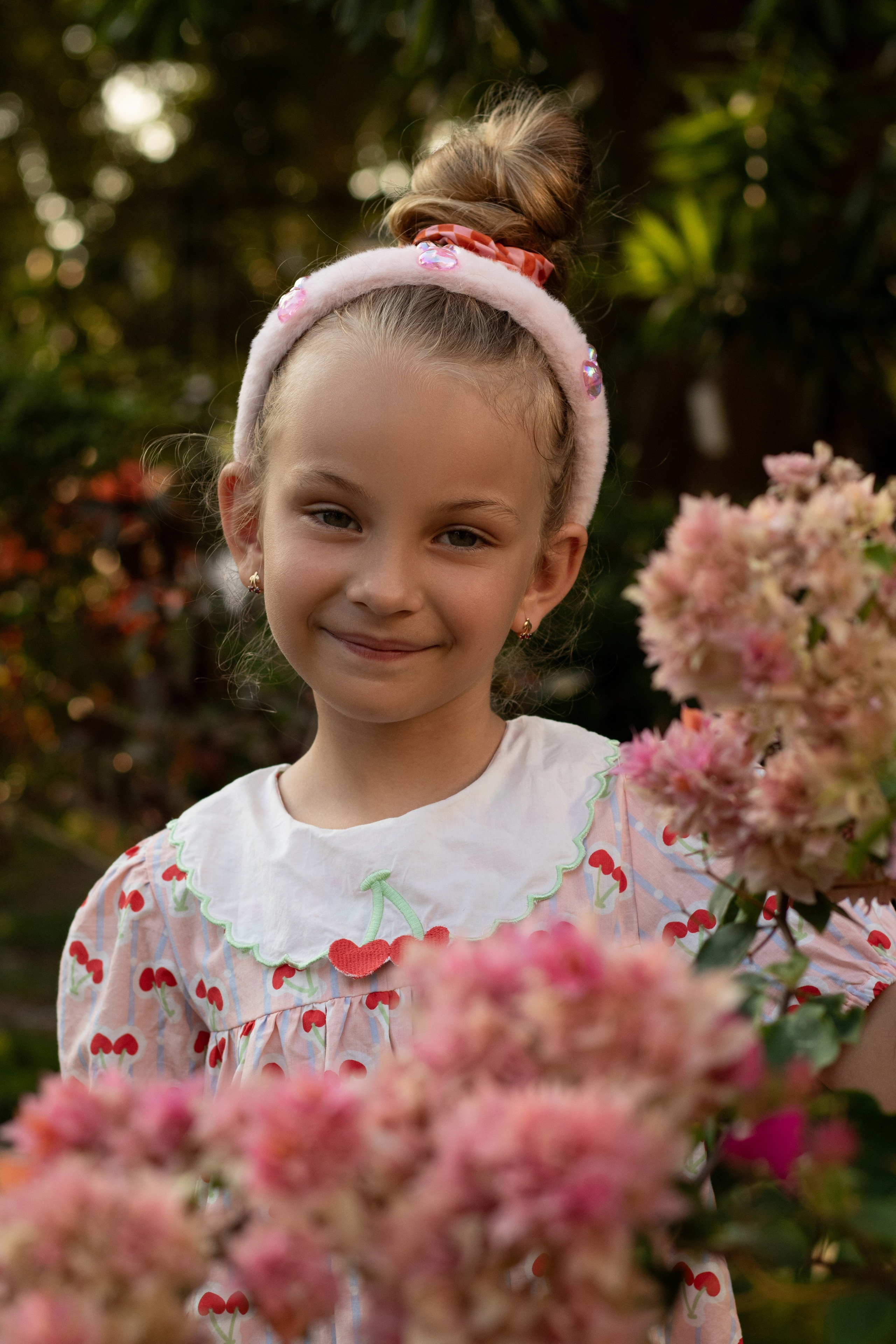 Ksenia, Margarita and Carolina. Portrait photographer in Thailand