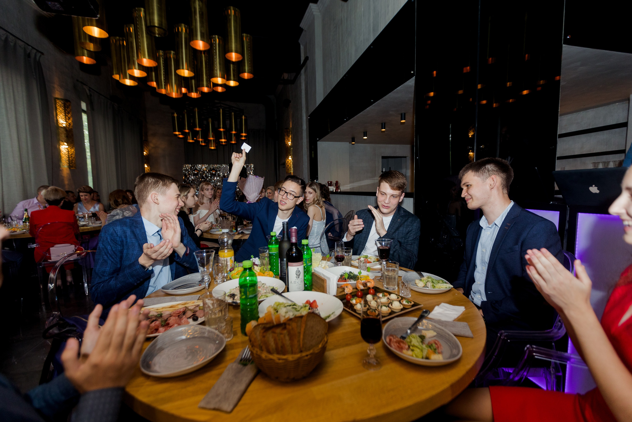 Выпускной школа 2023. Выпускные альбомы в Зеленограде и Москве