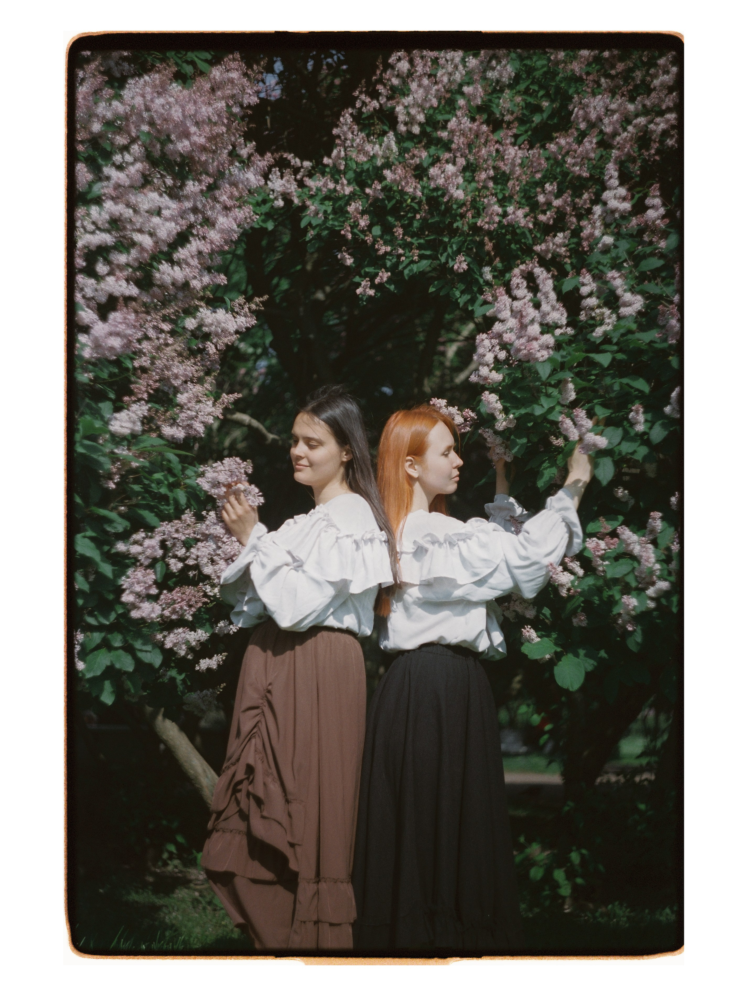 Фотосессия для подруг на плёнку 35 мм в Санкт-Петербурге. Светлана Гопанюк. Портретный фотограф. Санкт-Петербург. СПб