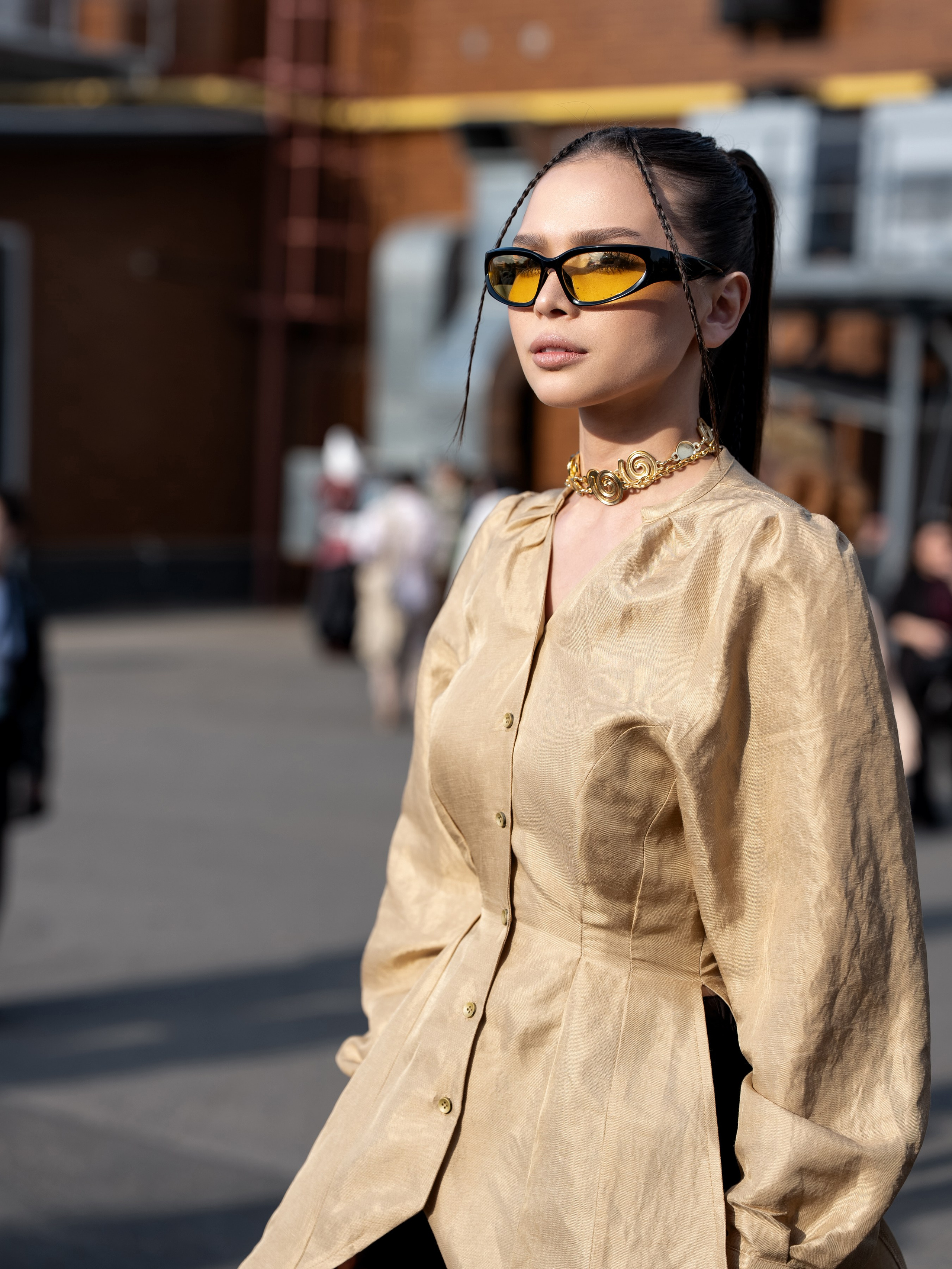 Visa Fashion Week Almaty Pre-Fall 2026 April StreetStyle Day 1. Сайт Алматинского НЮ АРТ, будуар и фэшн фотографа Дениса Карпенко