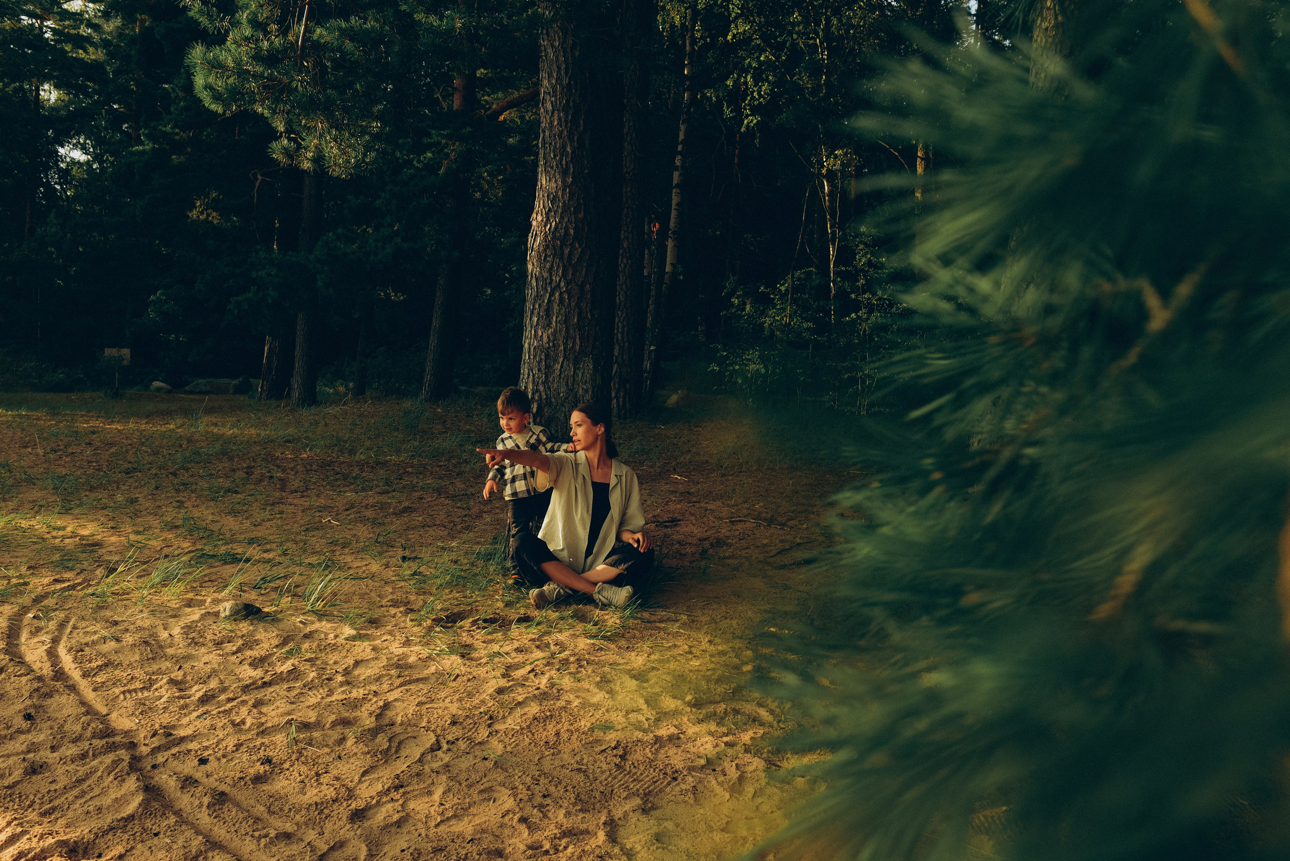 Фотопрогулка мама и сын. Екатерина и Илай. Семейный и свадебный фотограф в Санкт-Петербурге Яна