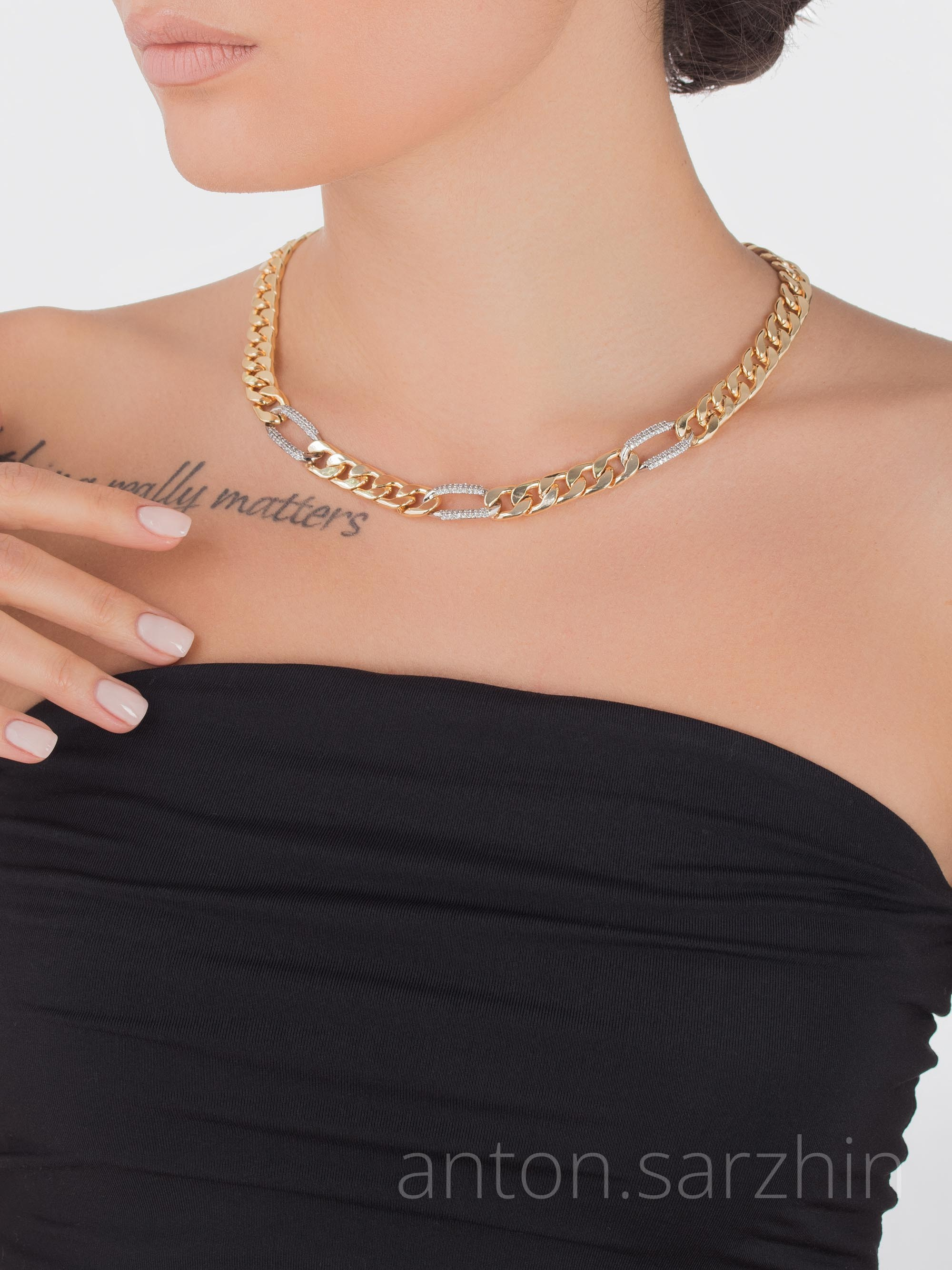 Предметные фотографии ювелирных изделий, украшений и бижутерии. Предметная фотосъемка в Москве предметный фотограф Саржин Антон