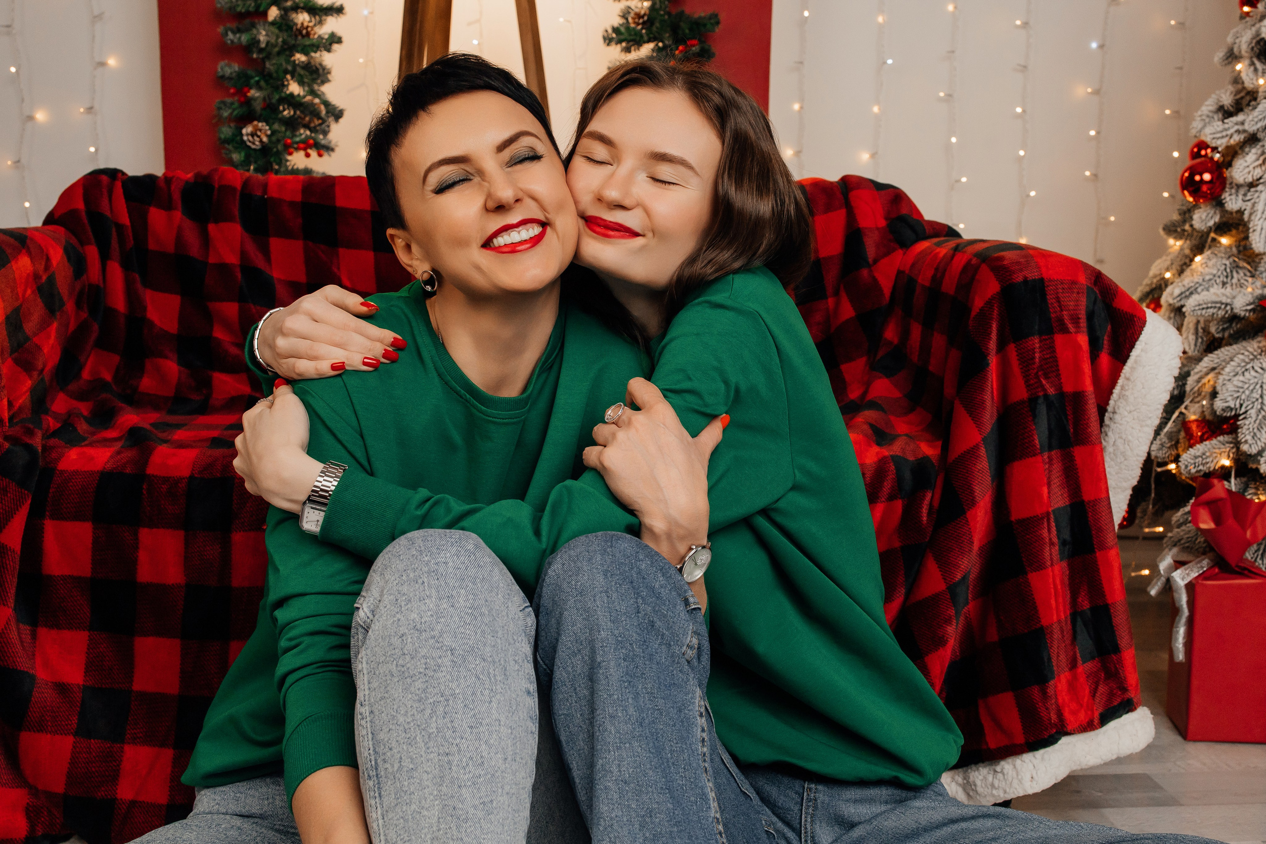 Алена и Люда