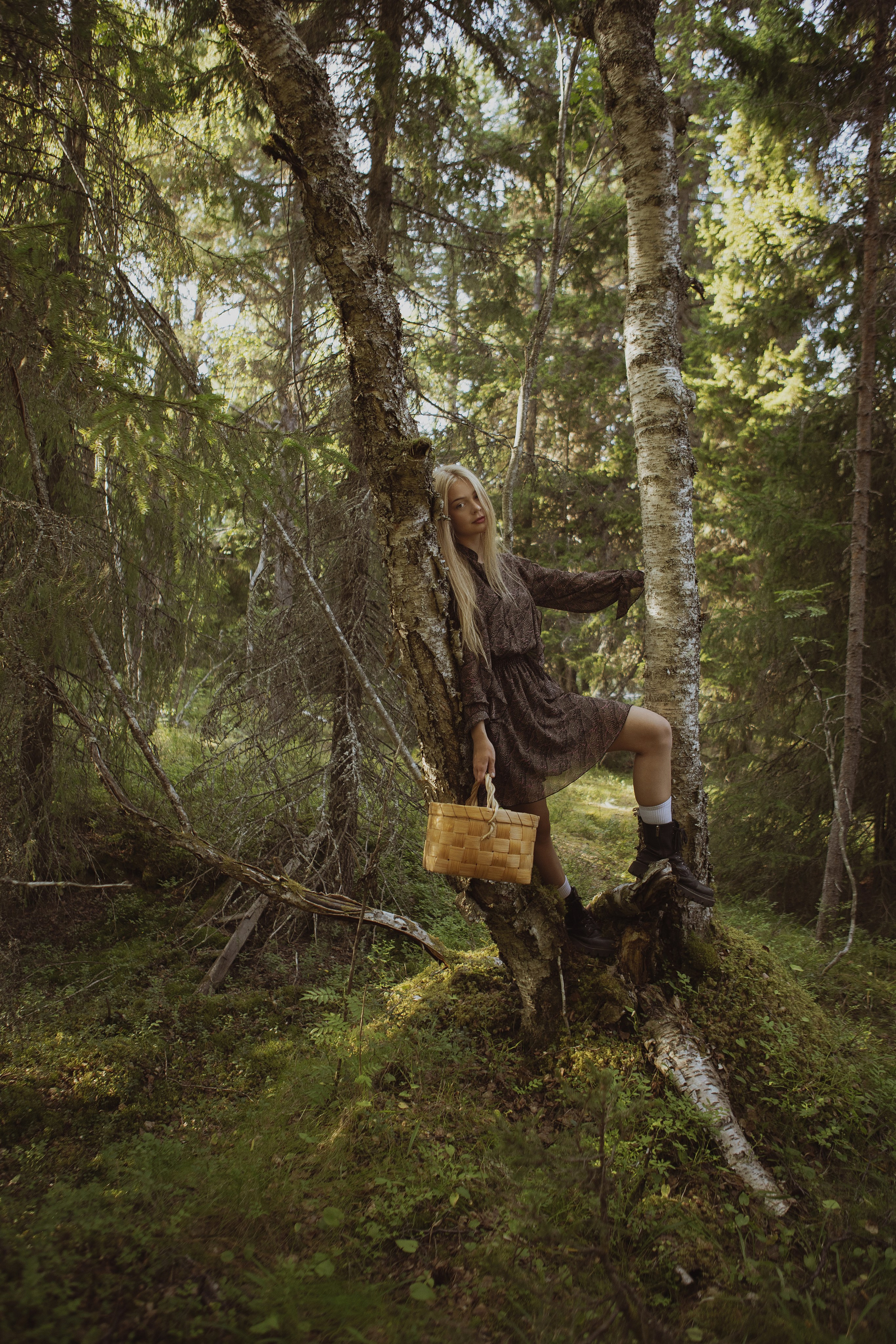 Семейная фотосессия в лесу. Фотограф в Москве Таша Логинова