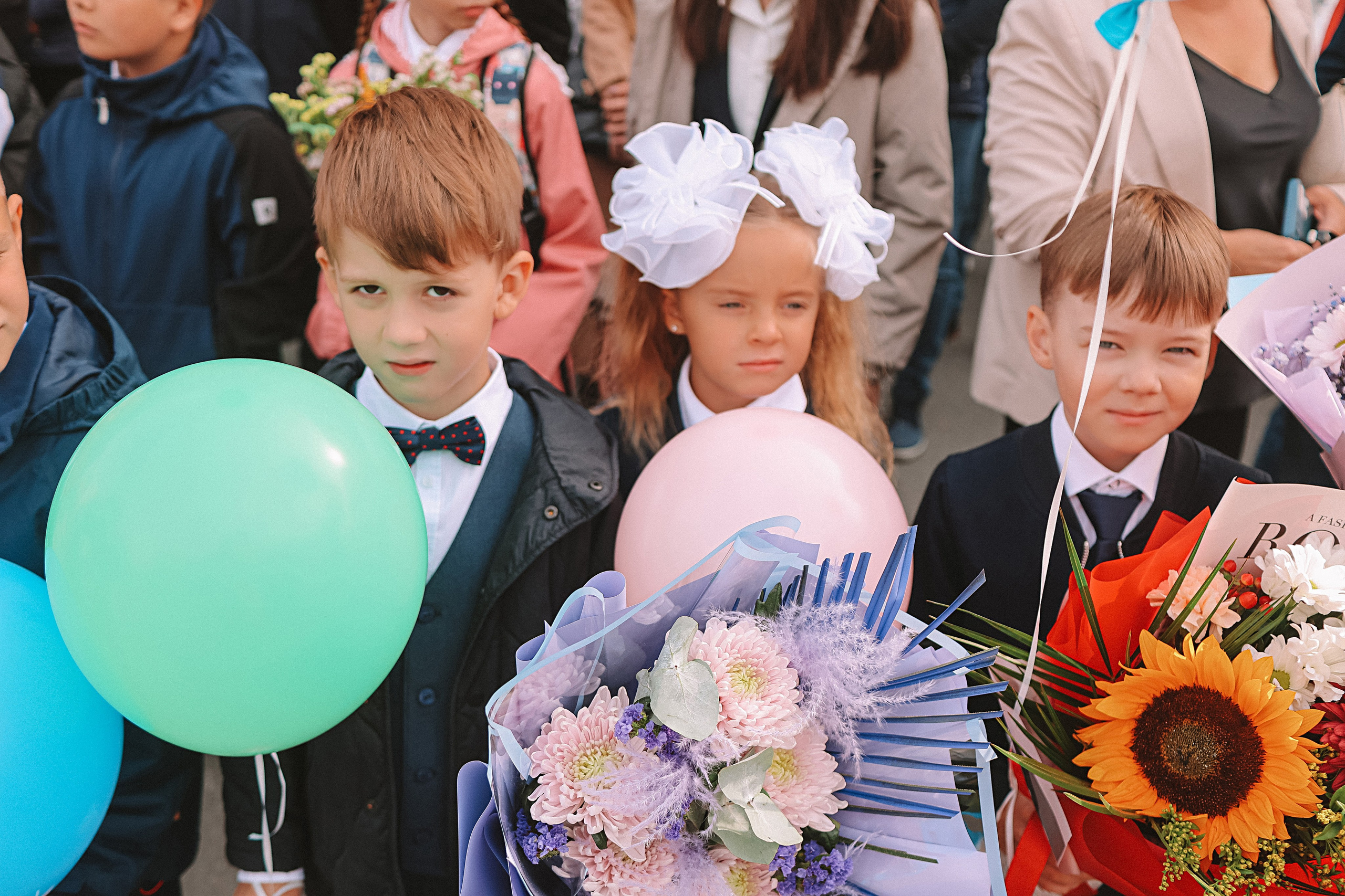 1 сентября линейка+кл час+портреты. Семейный фотограф Тюмень, фотограф на роды Салмина Мария