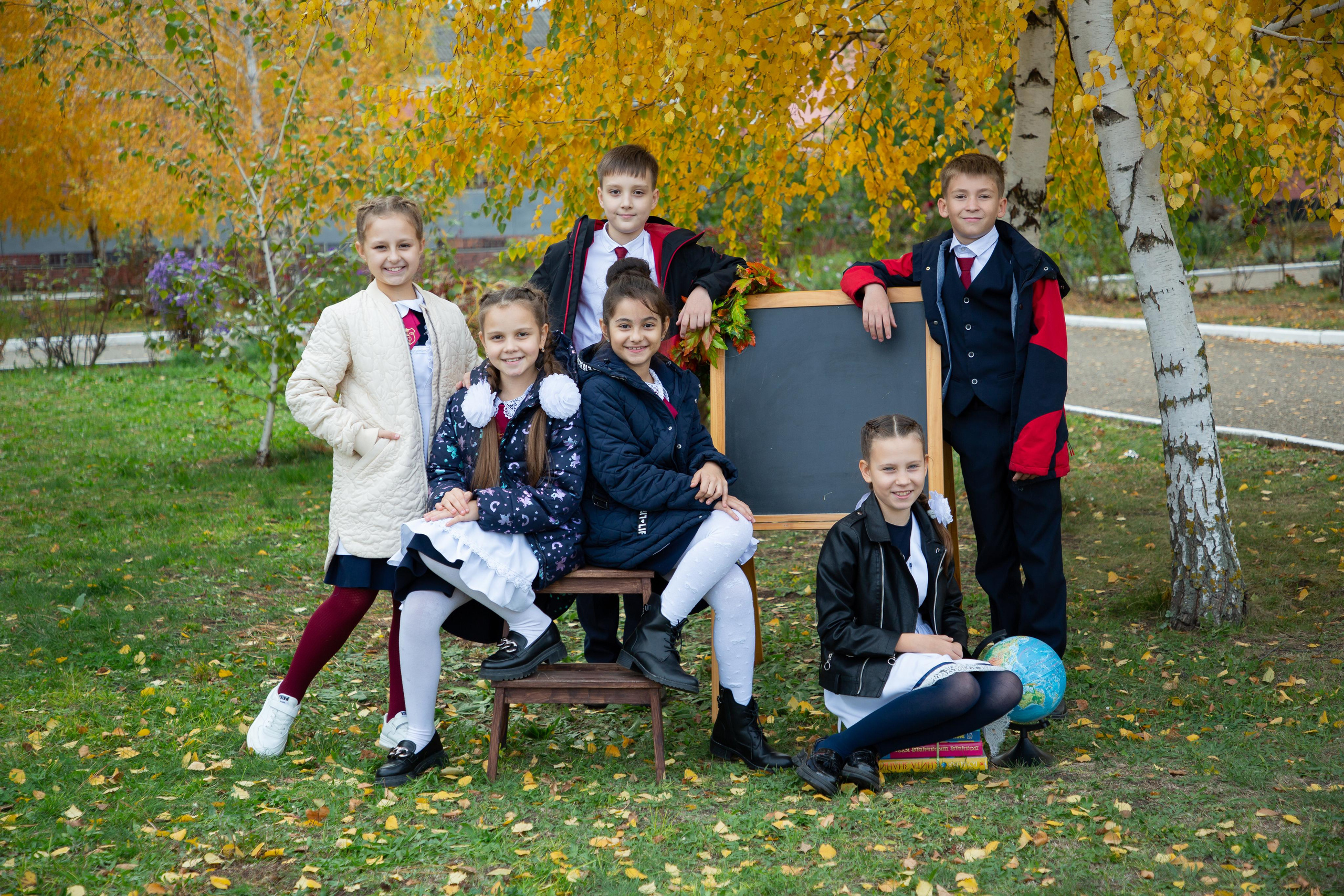 Школьные фотографии начальных классов. Детский школьный и семейный фотограф в Краснодаре