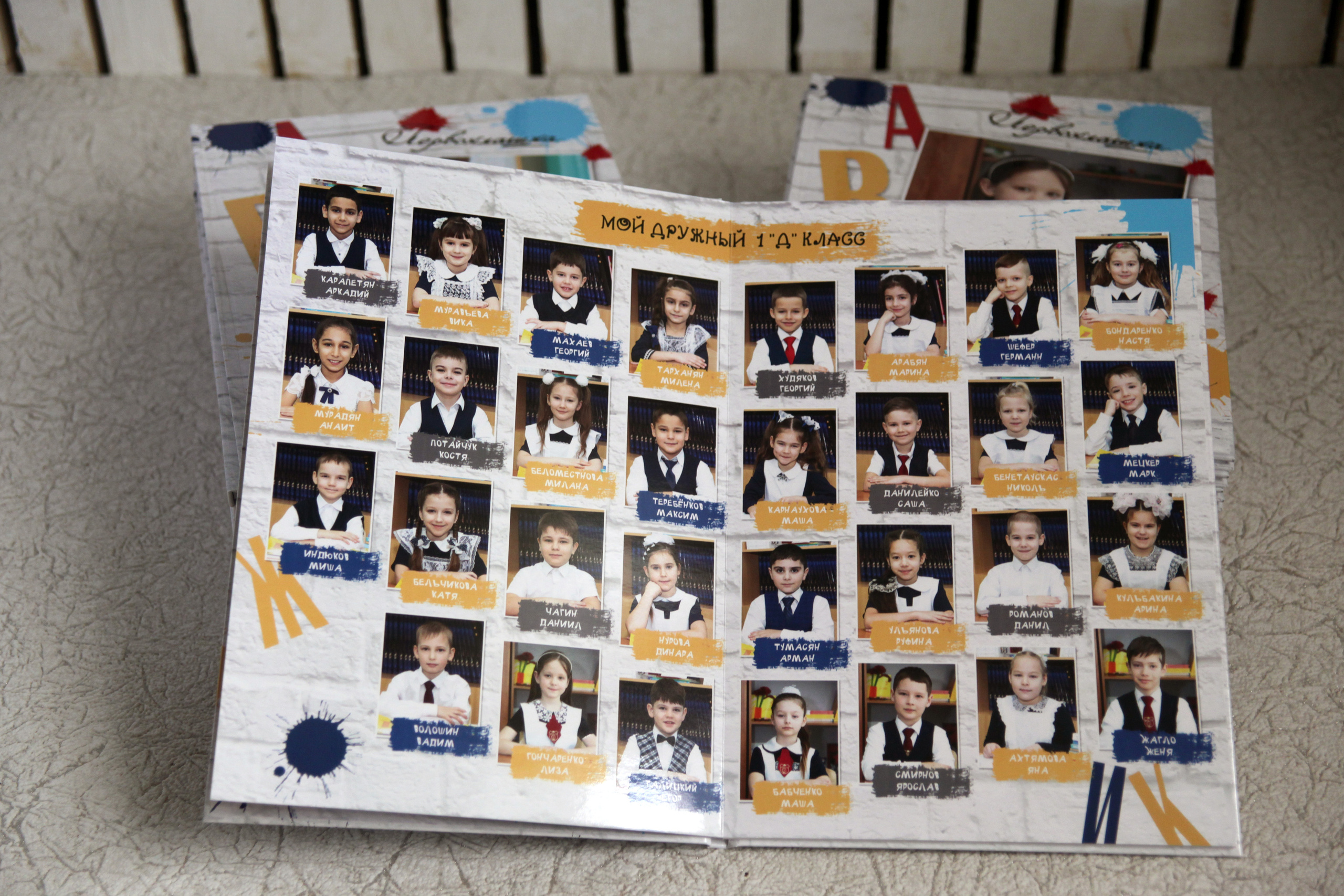 Варианты фотокниг для начальной и старшей школы. Детский школьный и семейный фотограф в Краснодаре