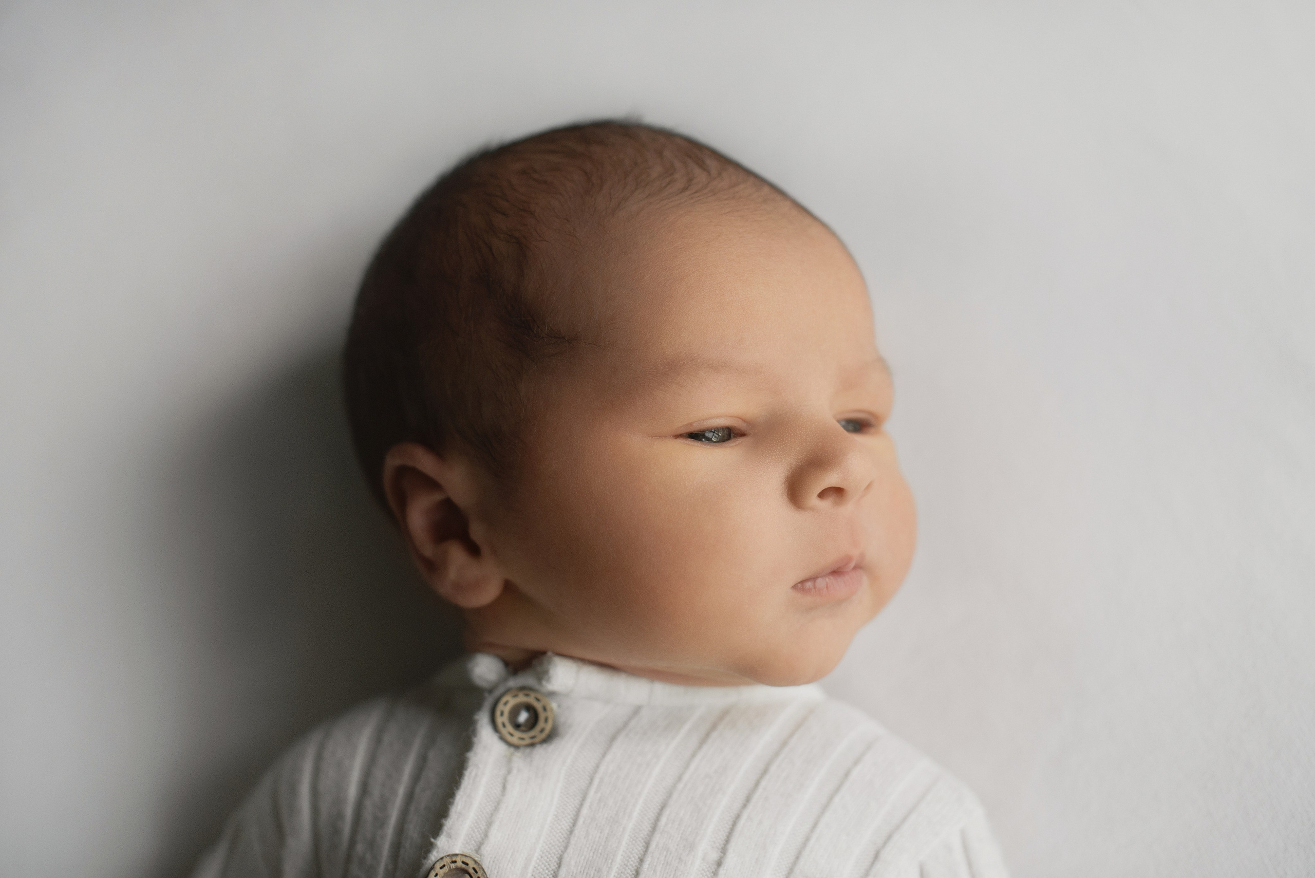 Фотосъемка новорожденного. Фотограф беременности, новорожденных и детей до года в Челябинске Волк