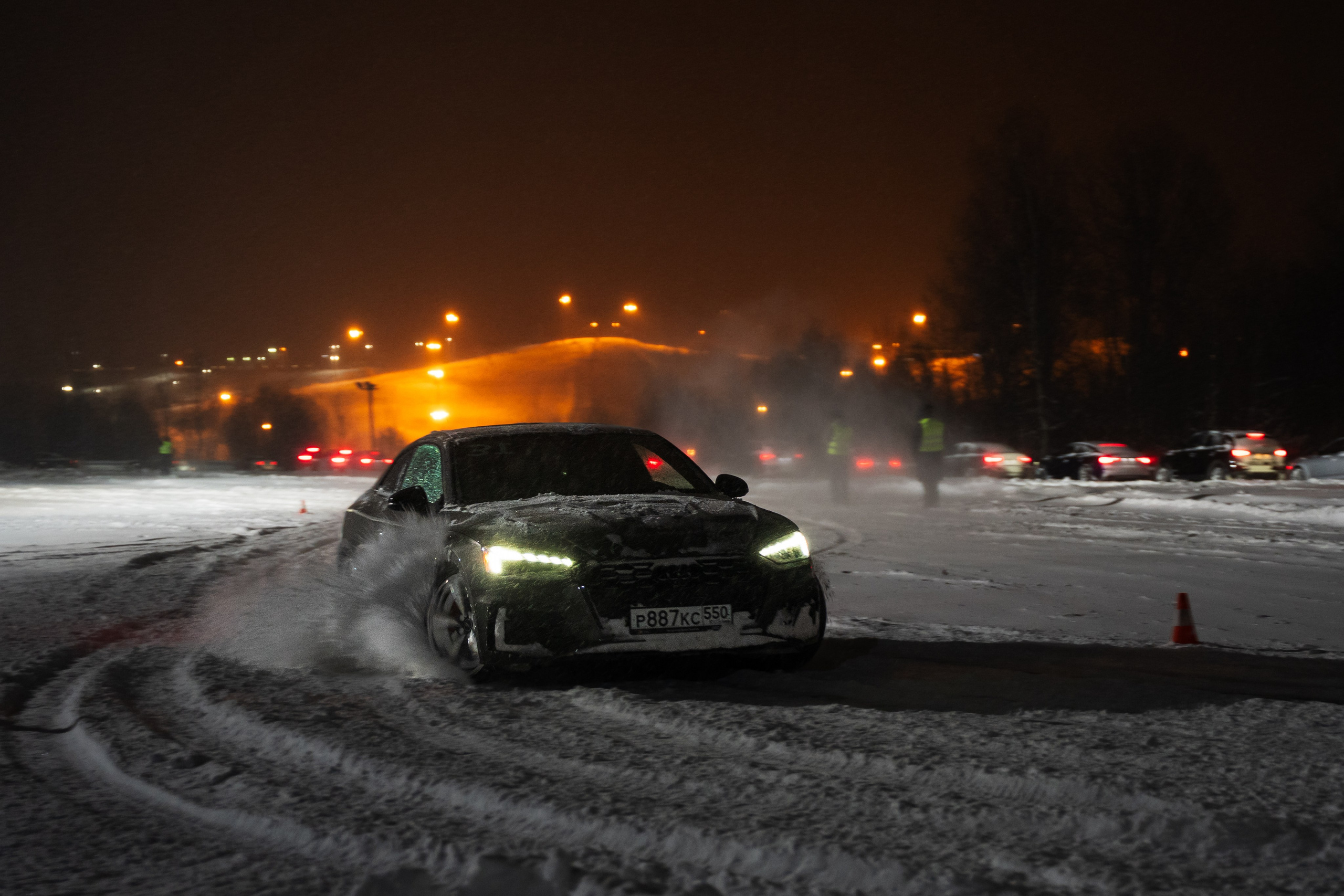 Зимний дрифт Audi. Автомобильный фотограф Москва