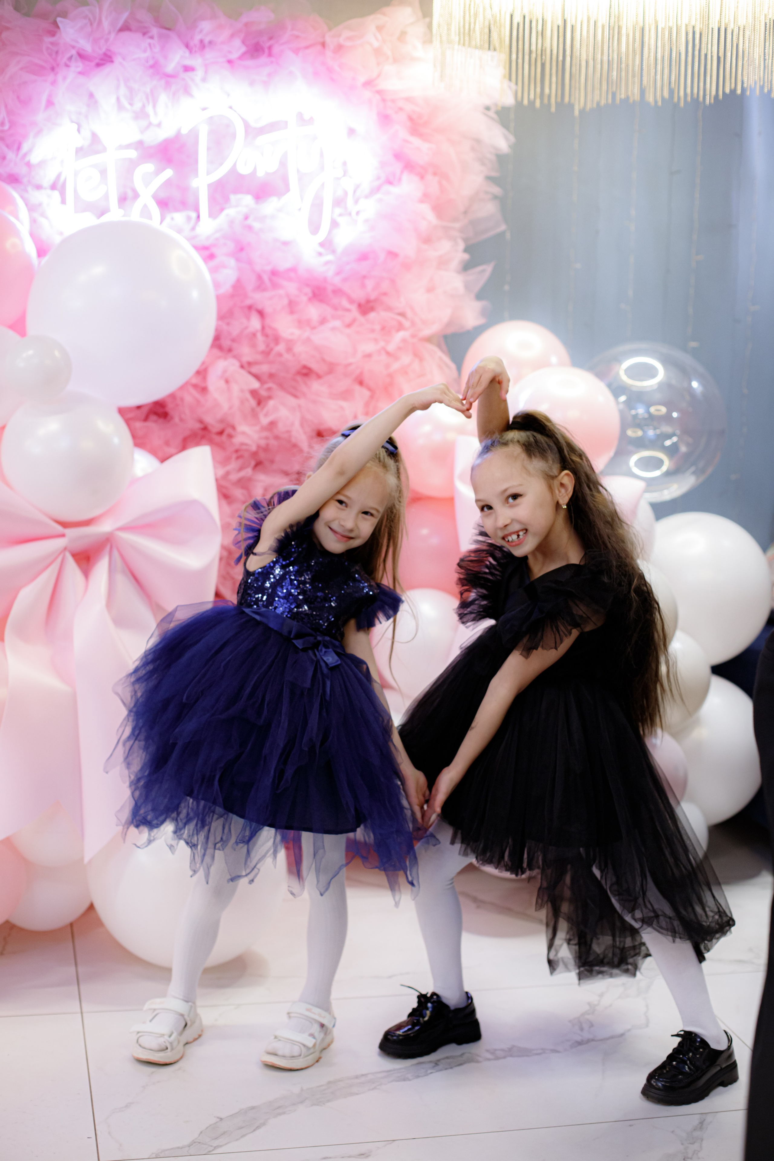 ASIA'S BIRTHDAY PARTY. Photokarish