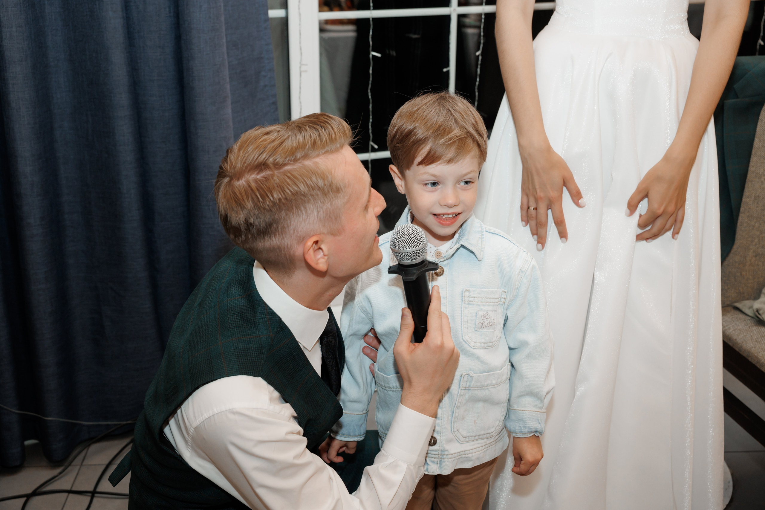 Регистрация в отеле Fish Point, ЗАГС Бутово, прогулка в Остафьево. Свадебный и репортажный фотограф (Москва, Королев и другие)