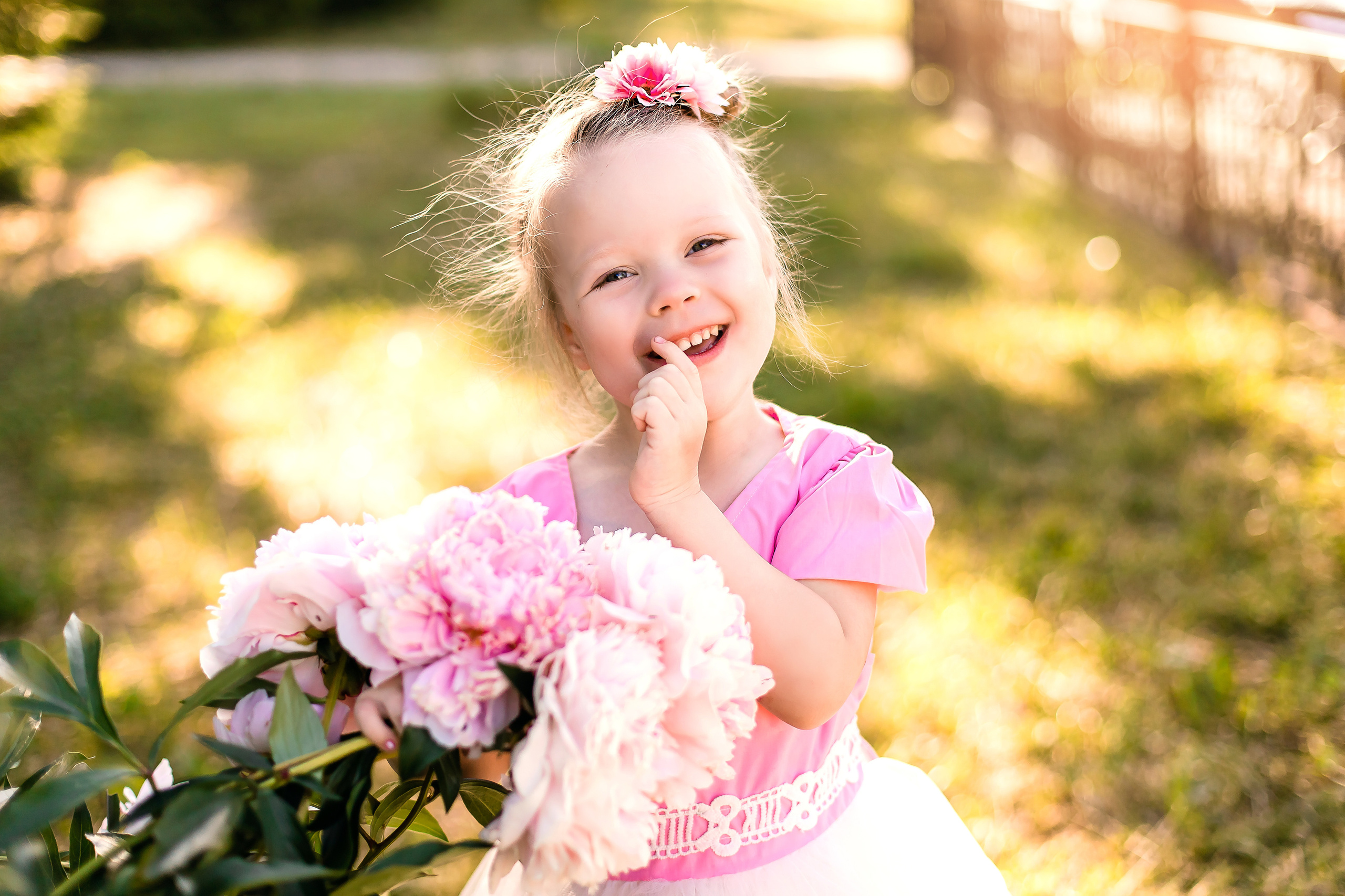 Прогулка в пионах. Семейный и свадебный фотограф в Чебоксарах и Новочебоксарске Ирина Юрь