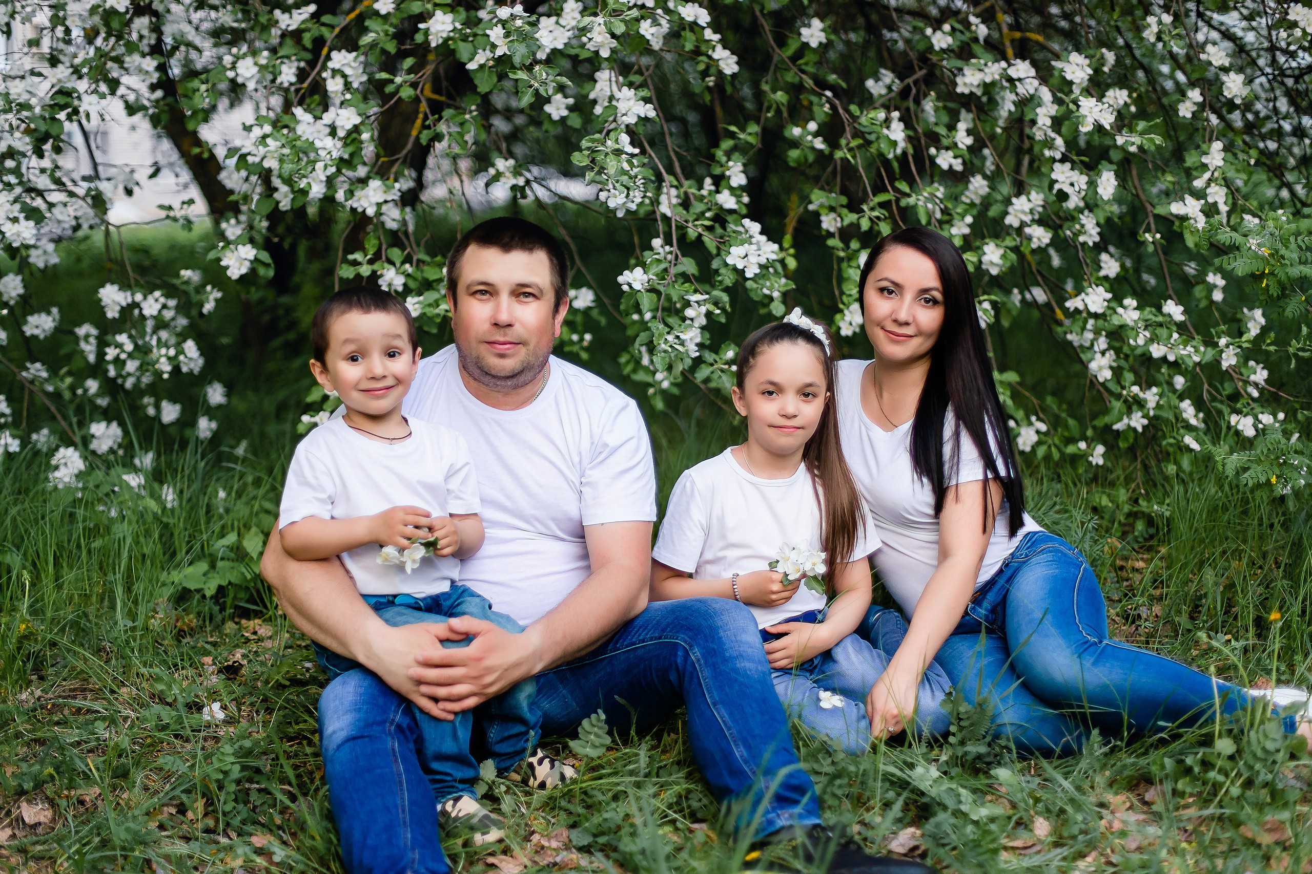 Цветущий сад. Семейный и свадебный фотограф в Чебоксарах и Новочебоксарске Ирина Юрь