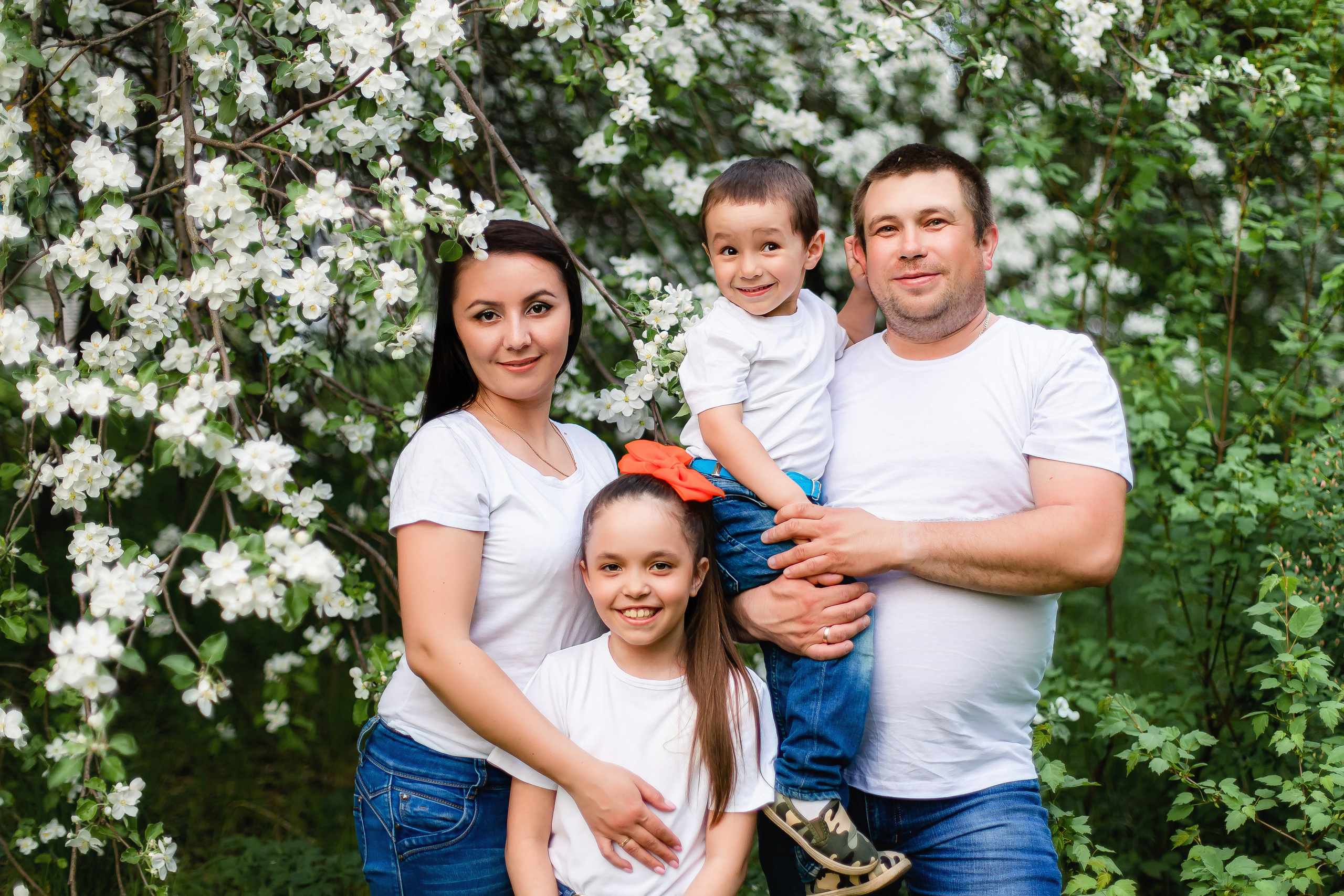 Цветущий сад. Семейный и свадебный фотограф в Чебоксарах и Новочебоксарске Ирина Юрь