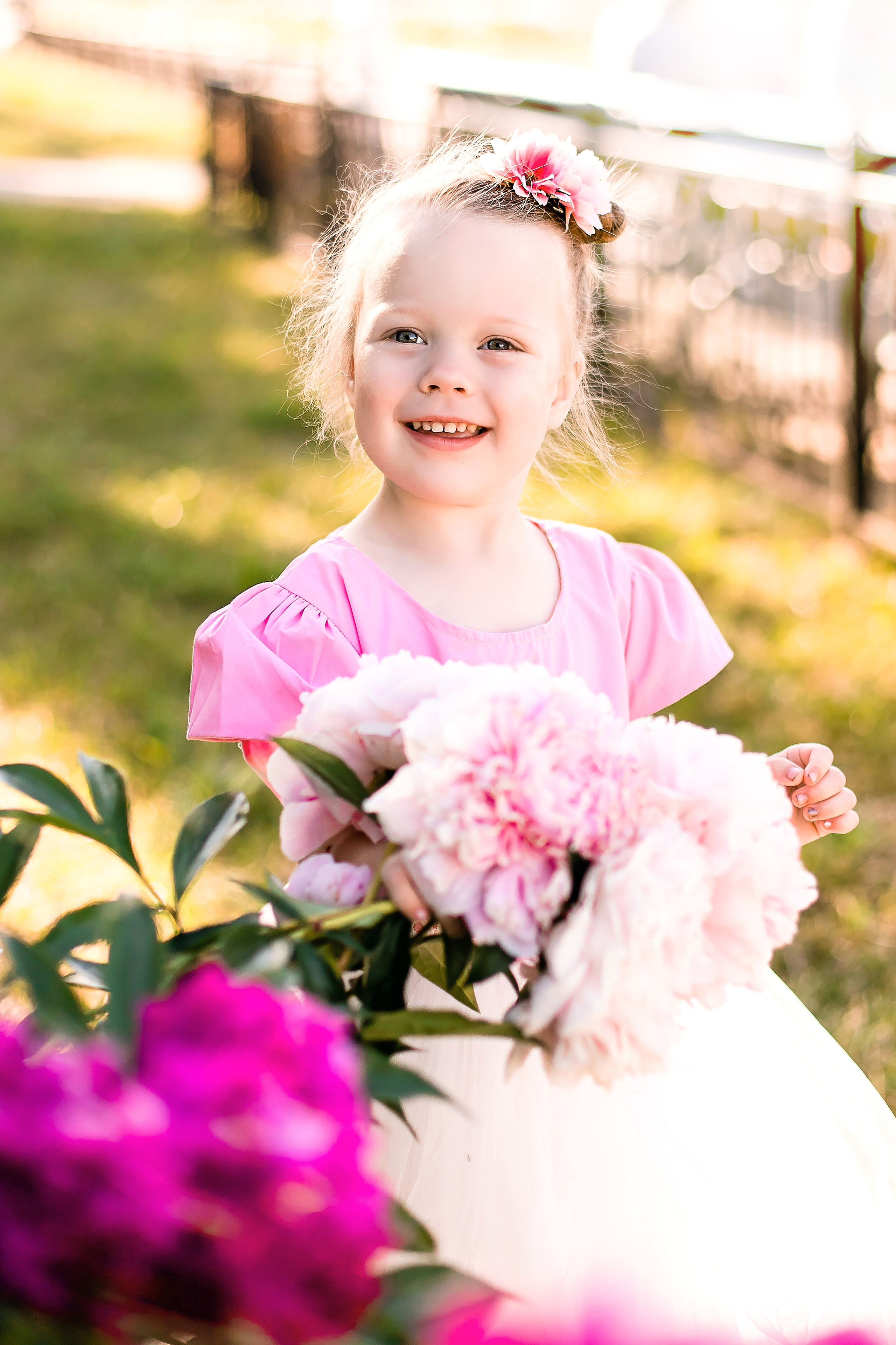 Прогулка в пионах. Семейный и свадебный фотограф в Чебоксарах и Новочебоксарске Ирина Юрь
